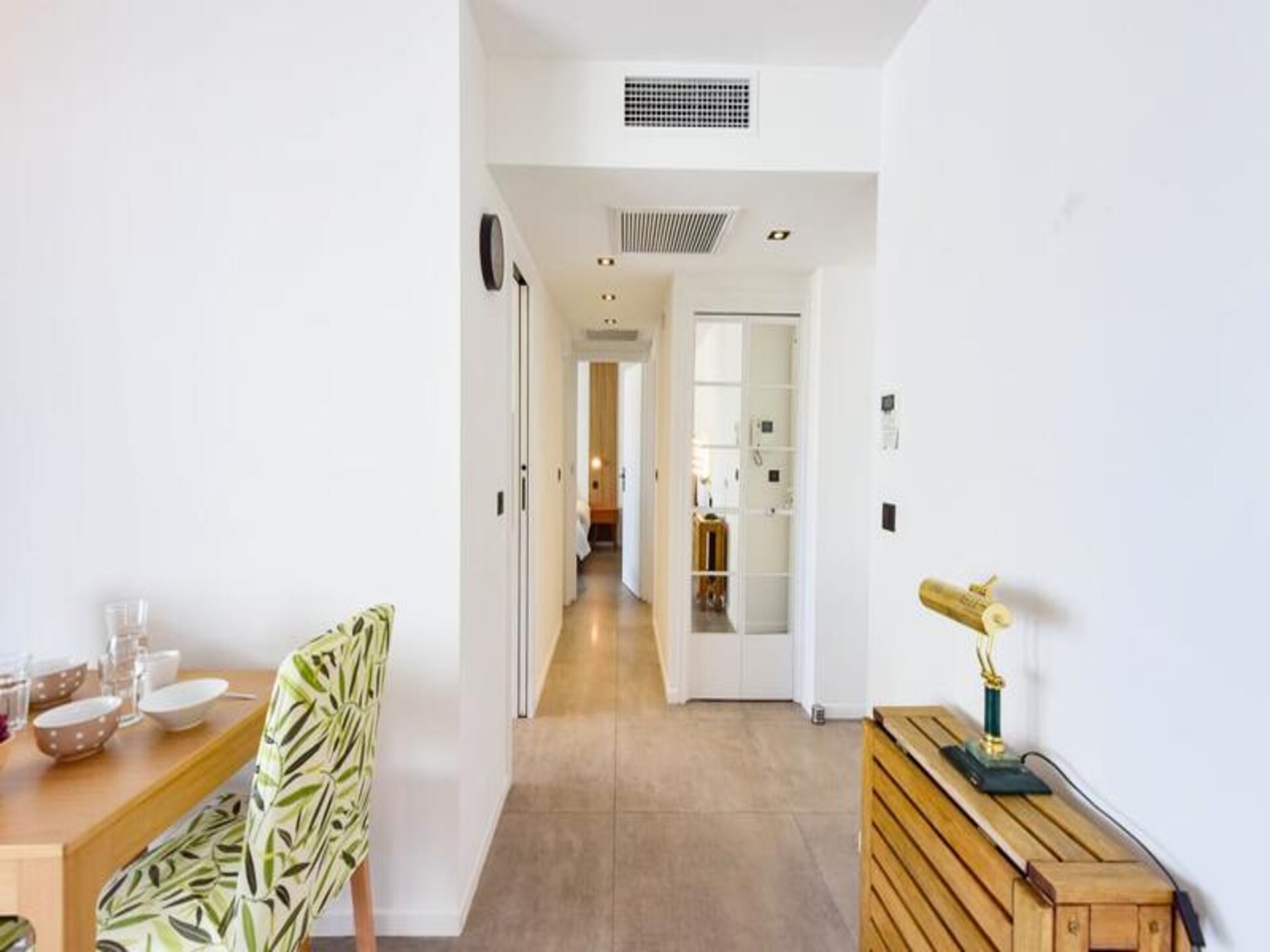 Gerennoveerd 2-kamerappartement met terras op 7 minuten van strand Cannes - foto 10