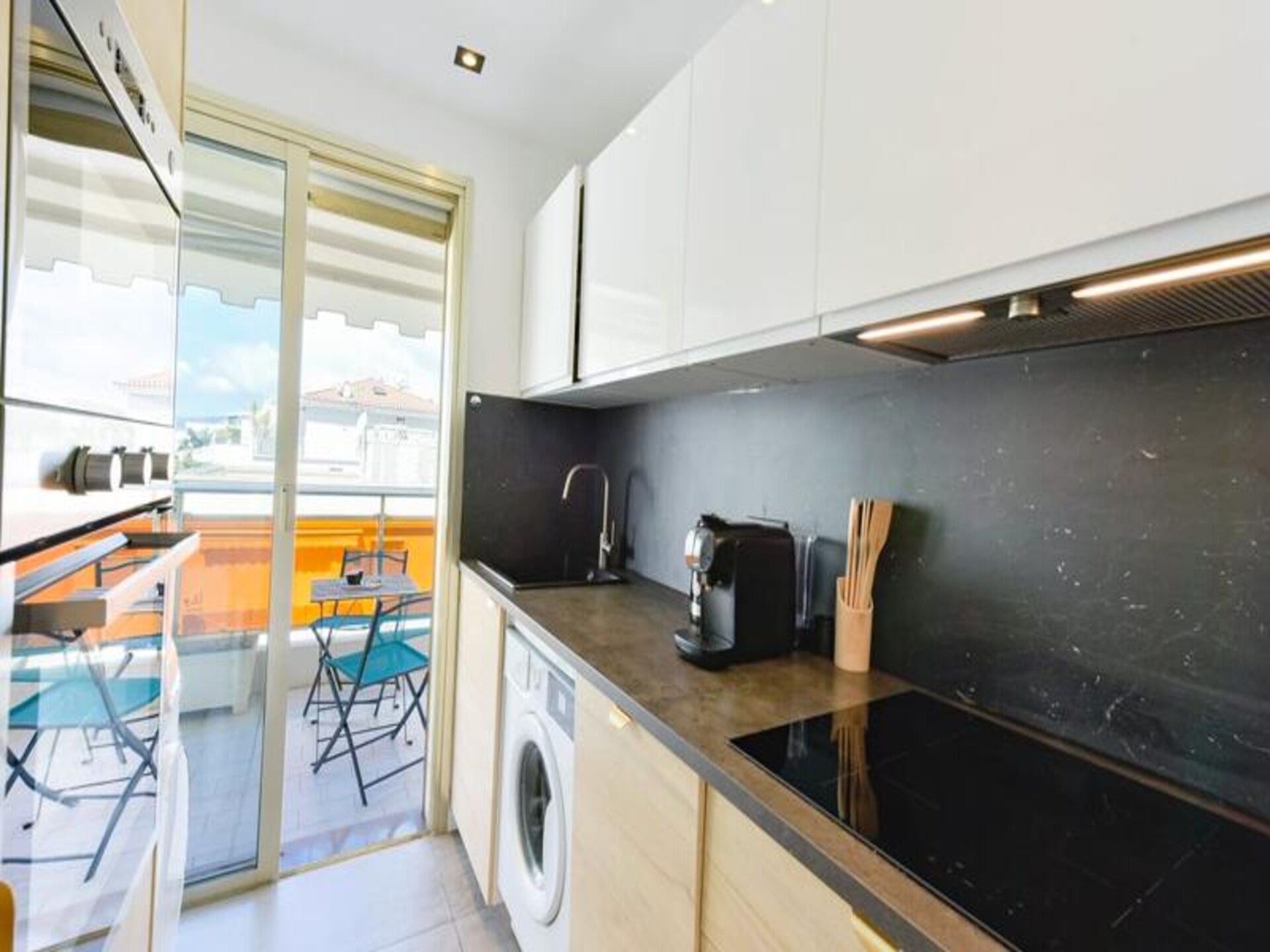 Gerennoveerd 2-kamerappartement met terras op 7 minuten van strand Cannes - foto 12
