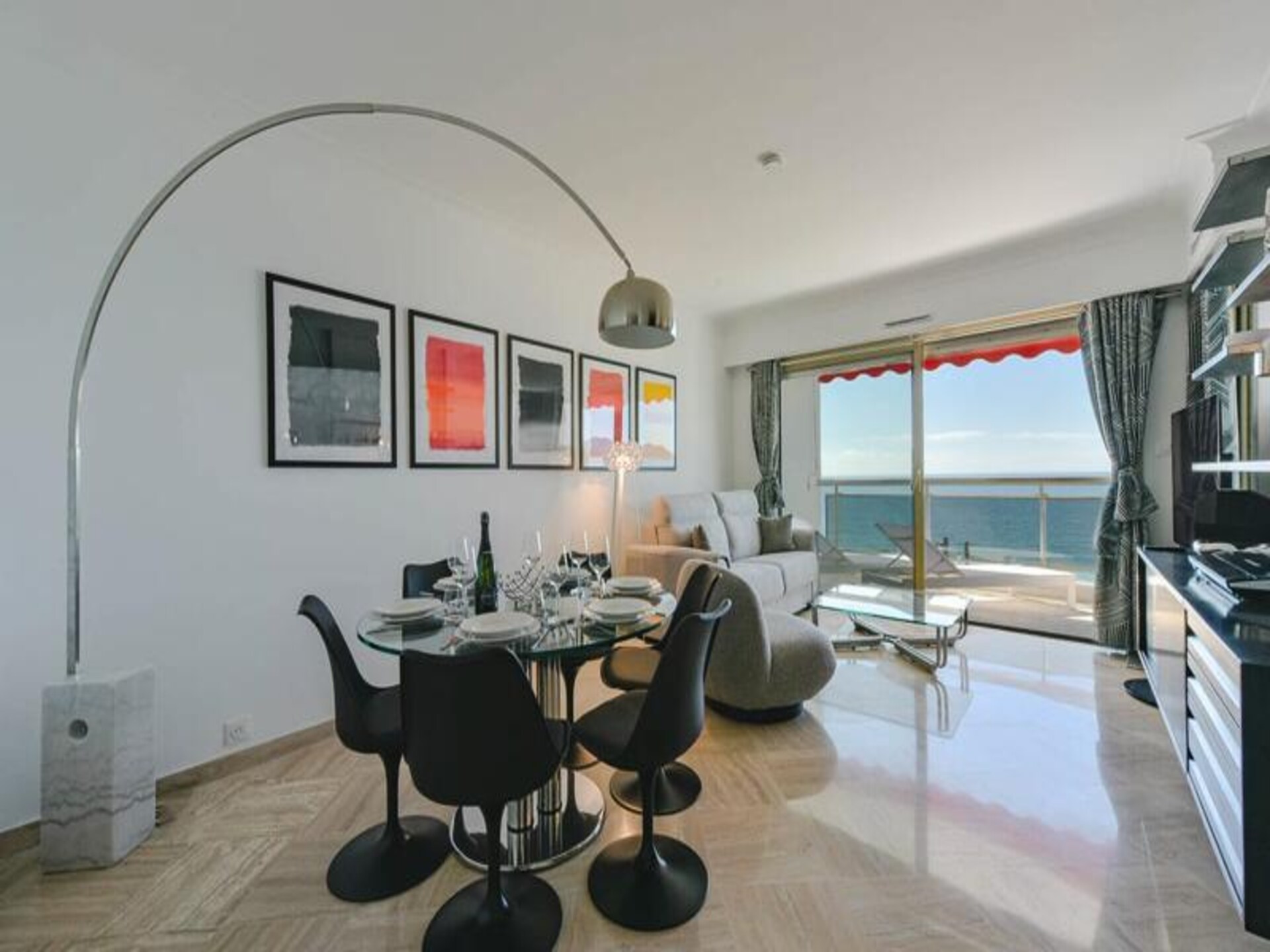 Licht appartement met panoramisch zeezicht in Cannes la Bocca - foto 10