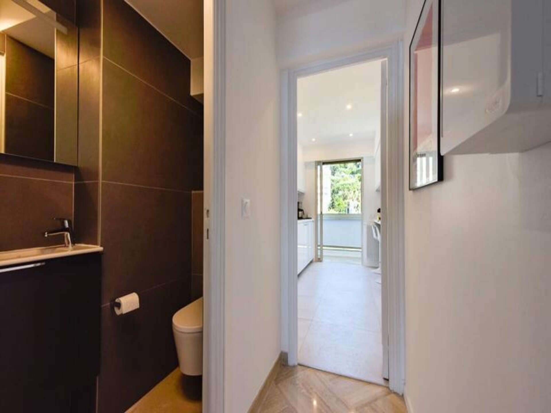 Licht appartement met panoramisch zeezicht in Cannes la Bocca - foto 17