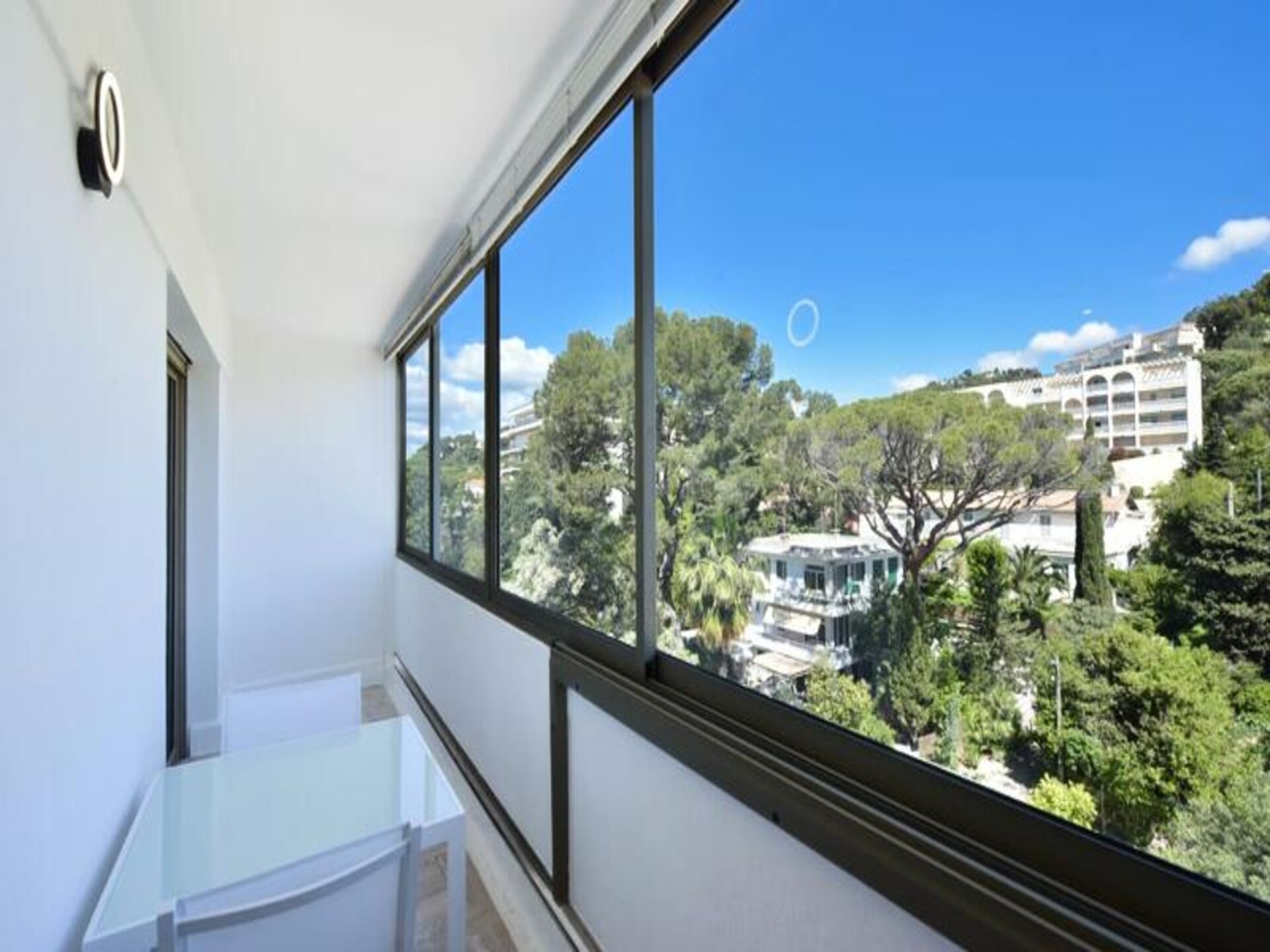 Licht appartement met panoramisch zeezicht in Cannes la Bocca - foto 21