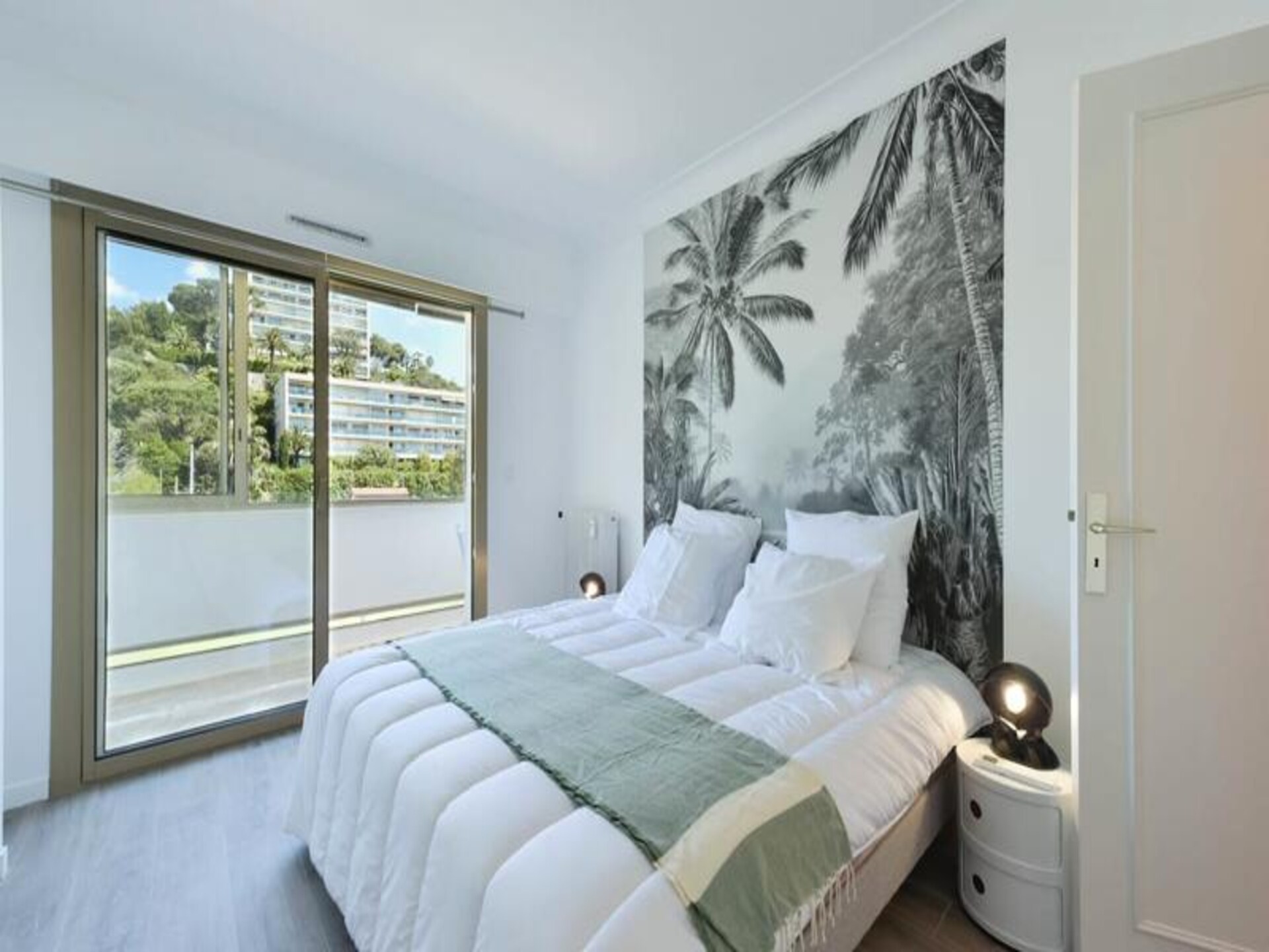 Licht appartement met panoramisch zeezicht in Cannes la Bocca - foto 22