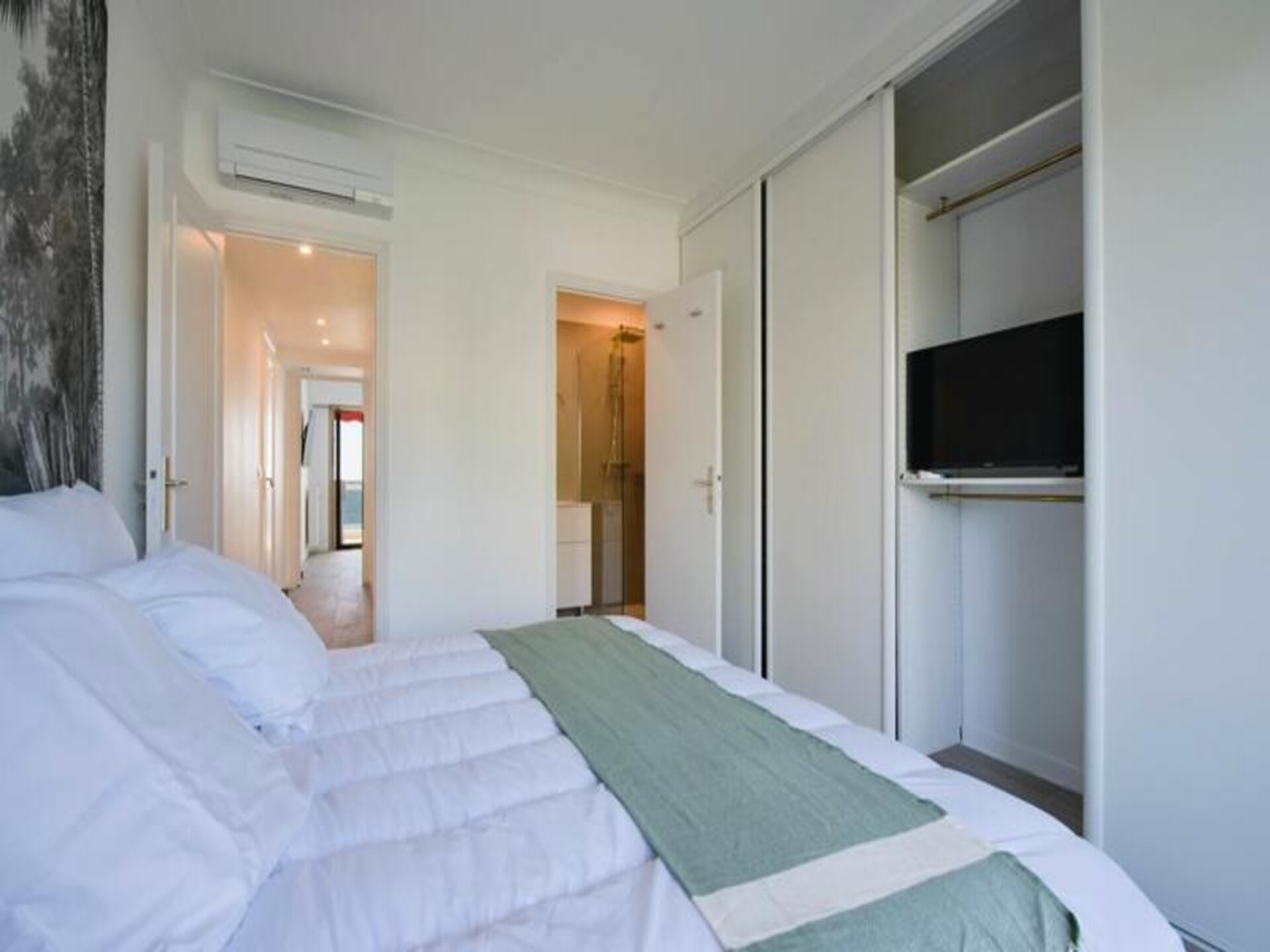 Licht appartement met panoramisch zeezicht in Cannes la Bocca - foto 25