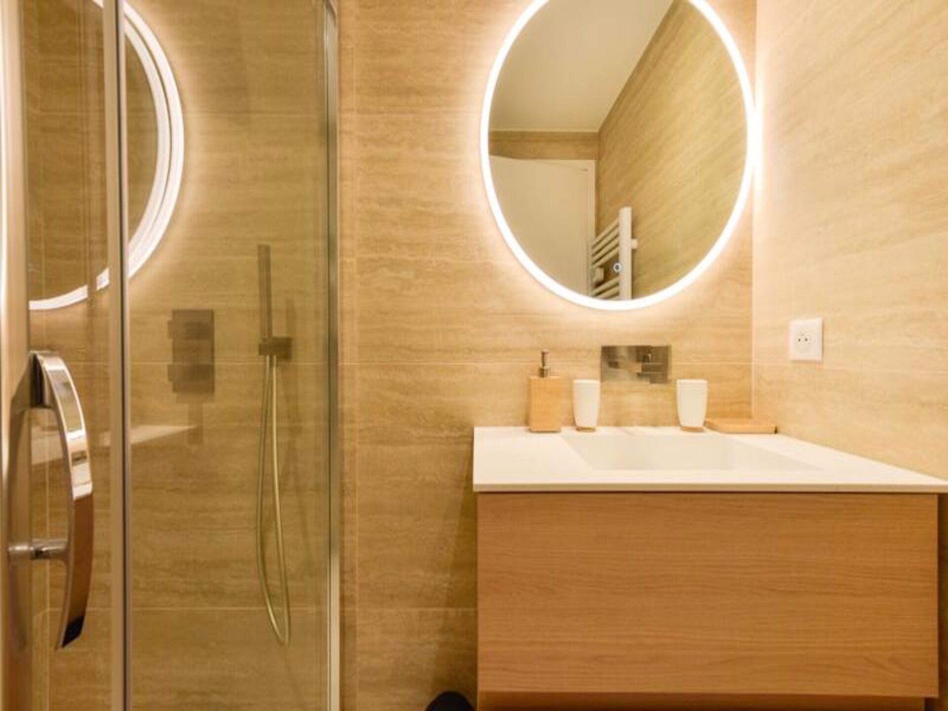Stijlvol appartement in Carré d'Or, op 100 meter van het Palais des Festivals - foto 9