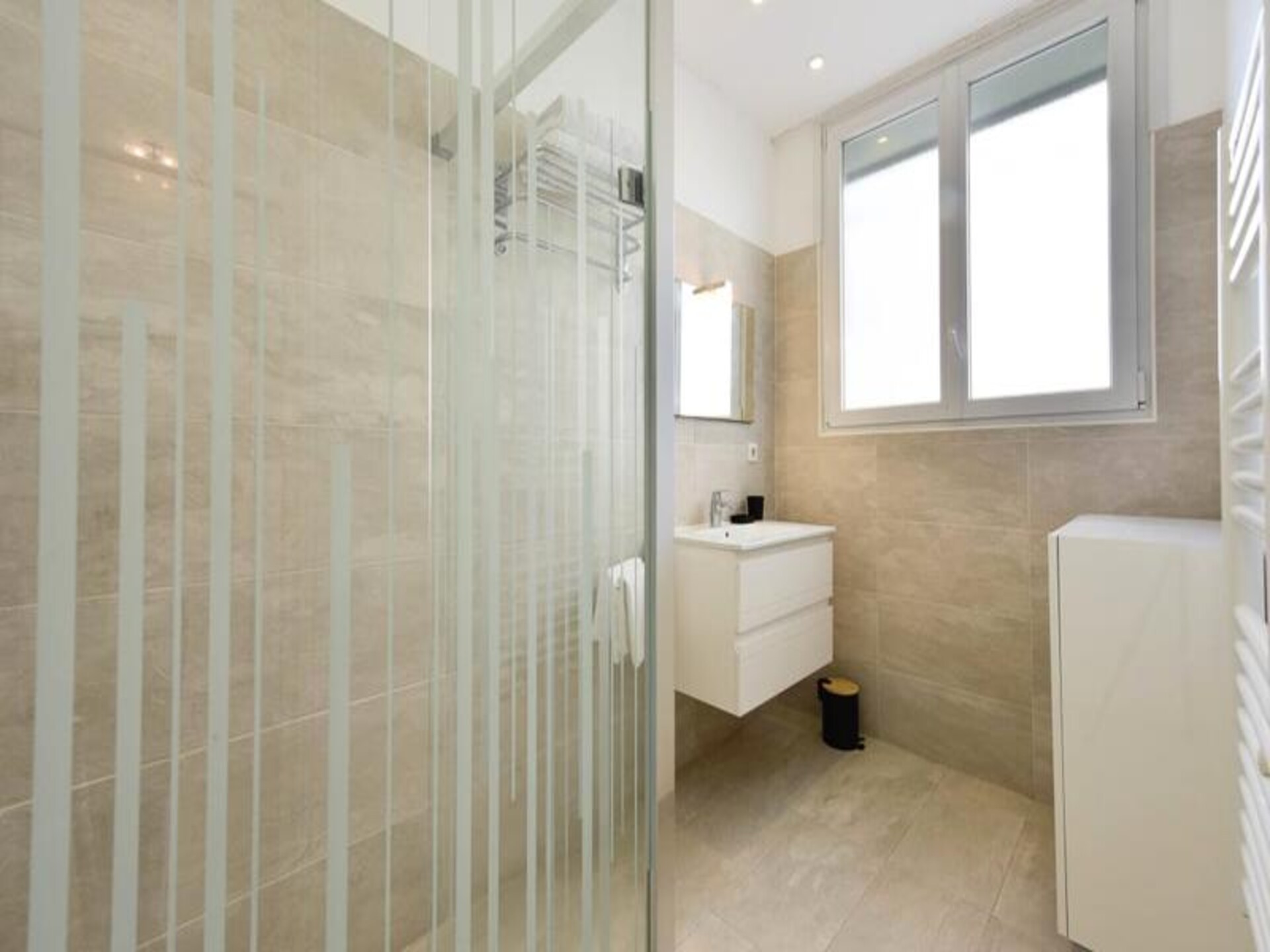 Licht appartement met tuin en garage, op 150 meter van het strand van Cannes - foto 12