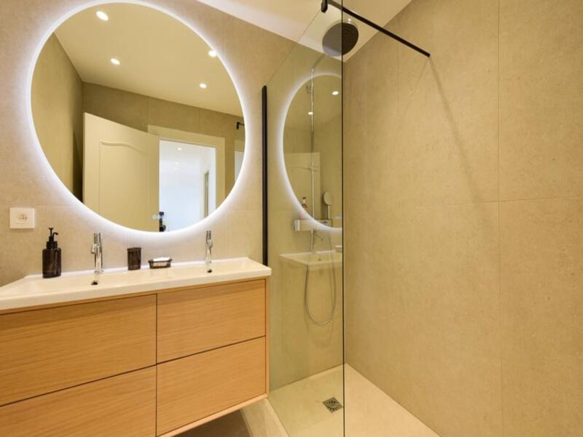 Luxe appartement met zeezicht in Golfe-Juan, strand op loopafstand - foto 17