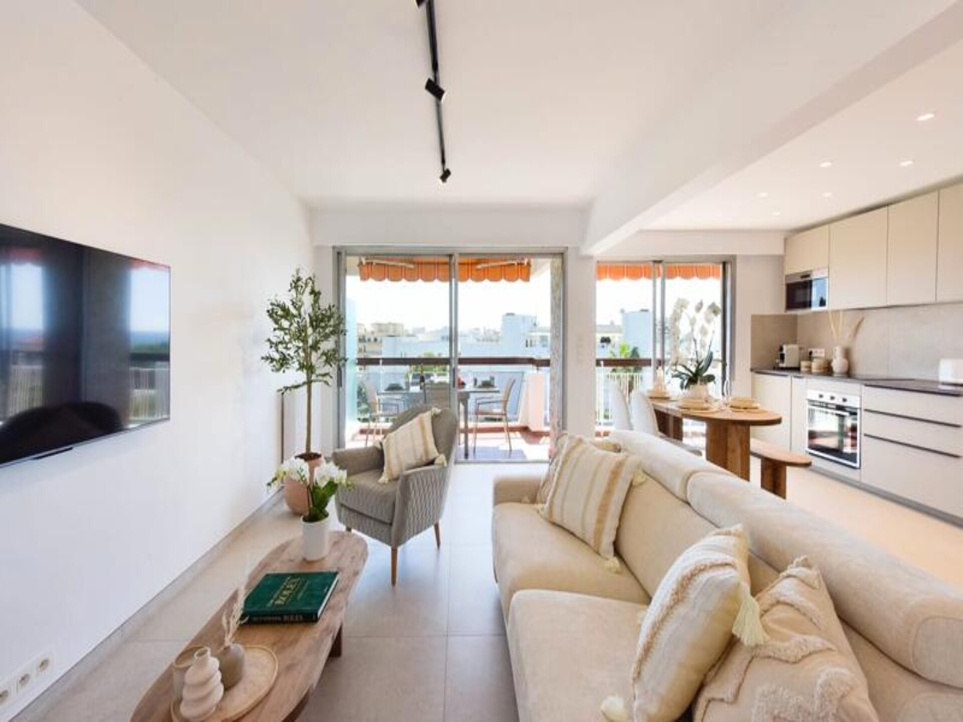 Luxe appartement met zeezicht in Golfe-Juan, strand op loopafstand - foto 19