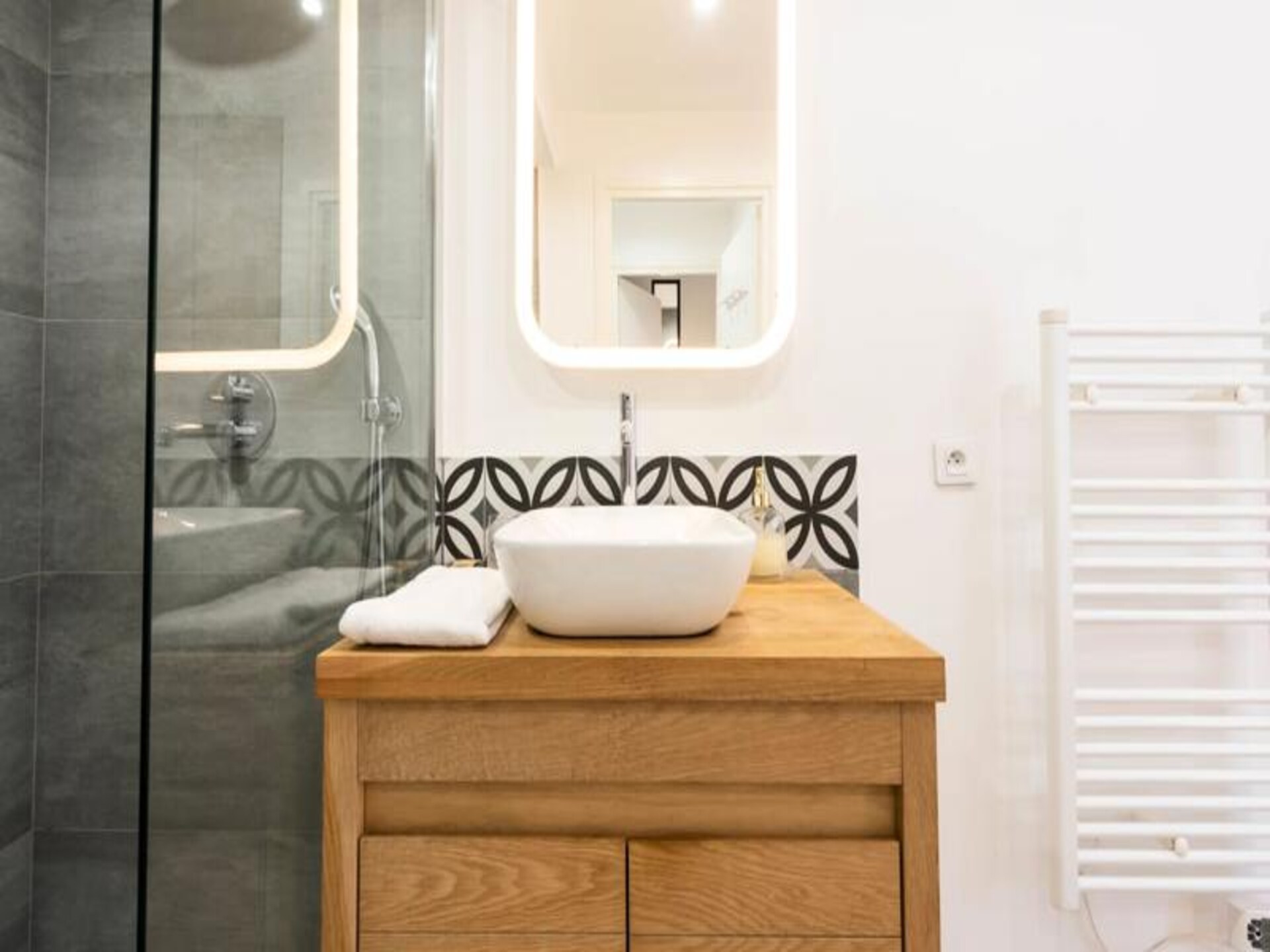 Stijlvol appartement in het hart van Le Suquet, Cannes - foto 19