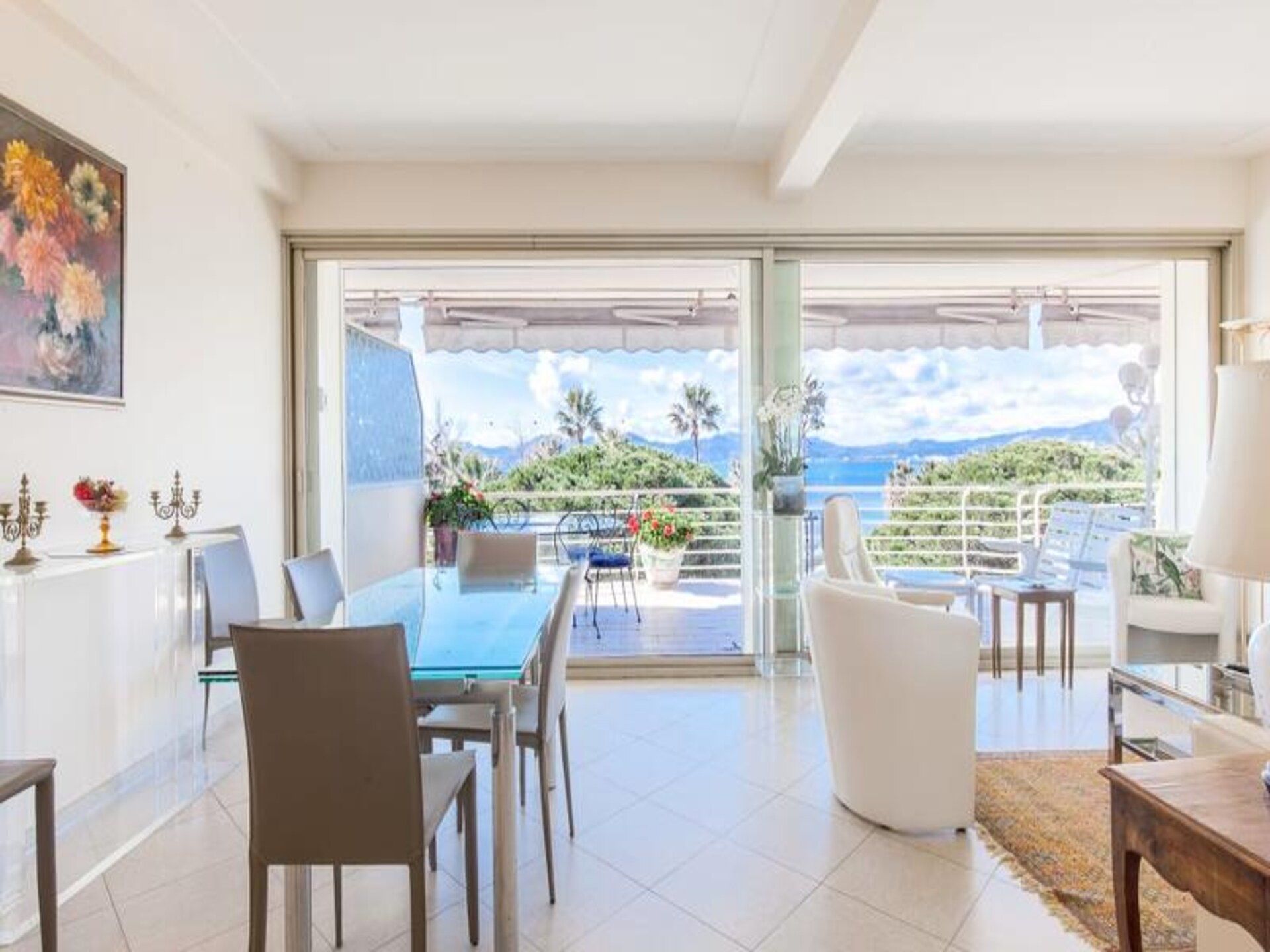 Prachtig appartement met panoramisch zeezicht en groot terras aan de Croisette - foto 3