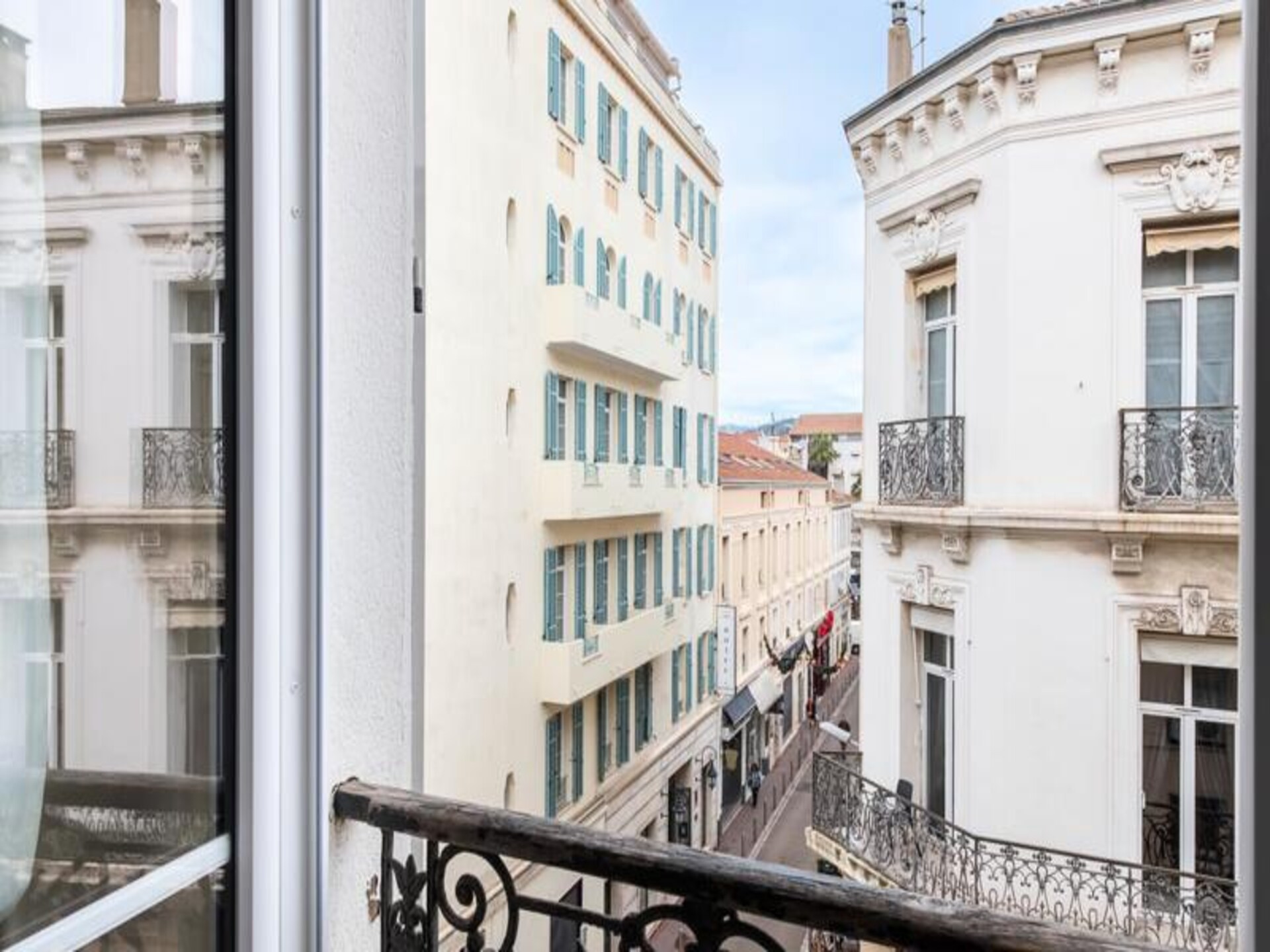 Gerenoveerd appartement in het hart van Cannes, vlakbij de Croisette - foto 4