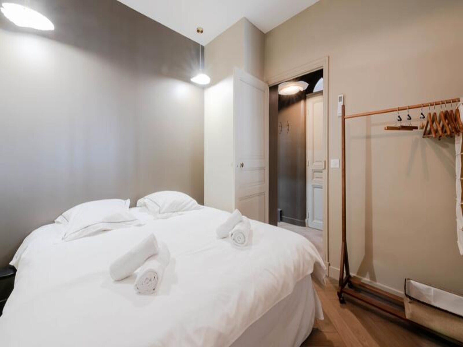 Gerenoveerd appartement in het hart van Cannes, vlakbij de Croisette - foto 15