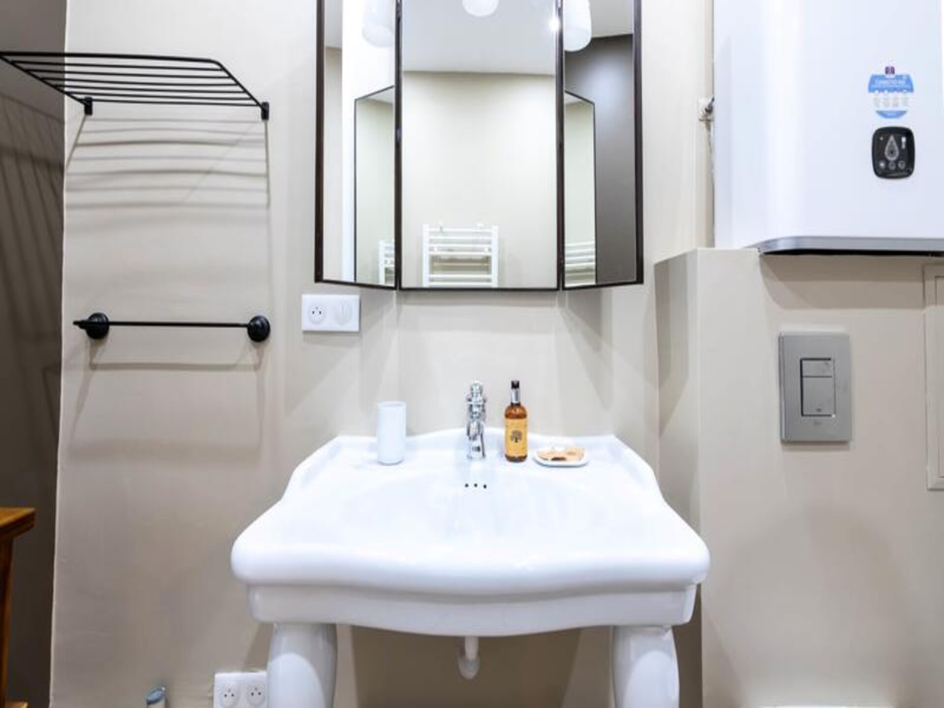 Gerenoveerd appartement in het hart van Cannes, vlakbij de Croisette - foto 20
