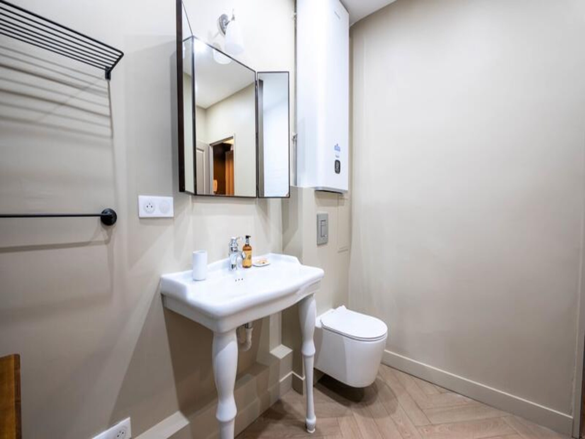 Gerenoveerd appartement in het hart van Cannes, vlakbij de Croisette - foto 21