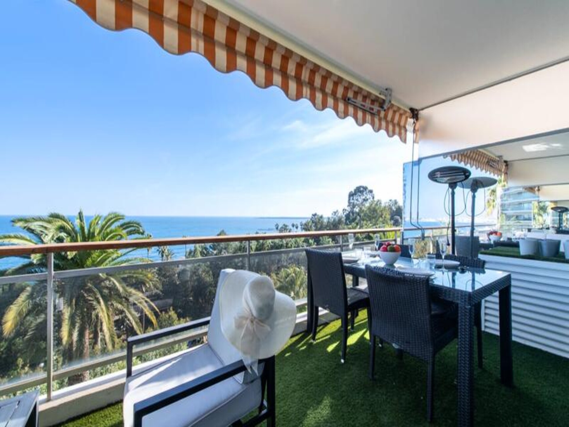 Elegant appartement met zeezicht, zwembad en privépad naar strand - foto 10