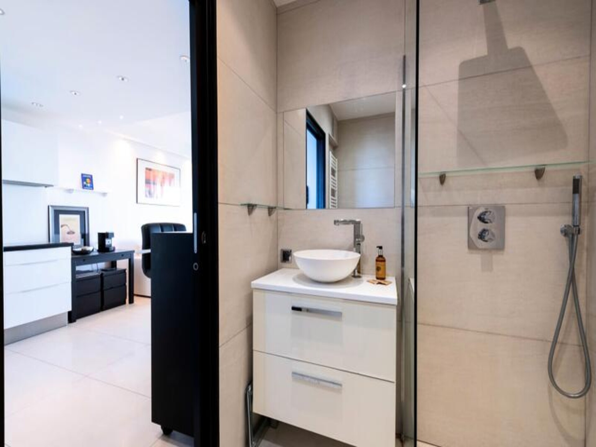 Elegant appartement met zeezicht, zwembad en privépad naar strand - foto 19