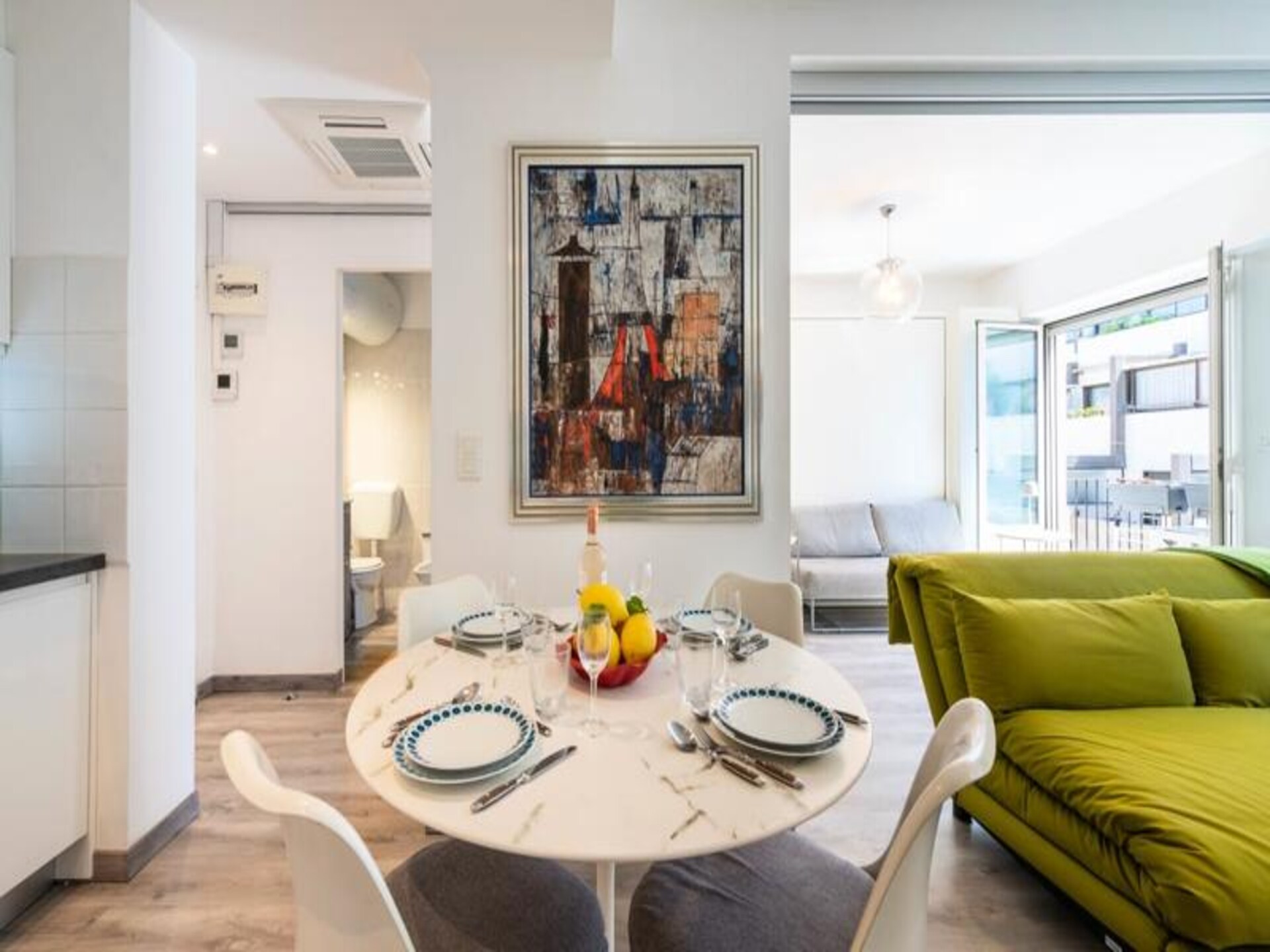Licht appartement op de bovenste verdieping in het hart van Cannes - foto 9