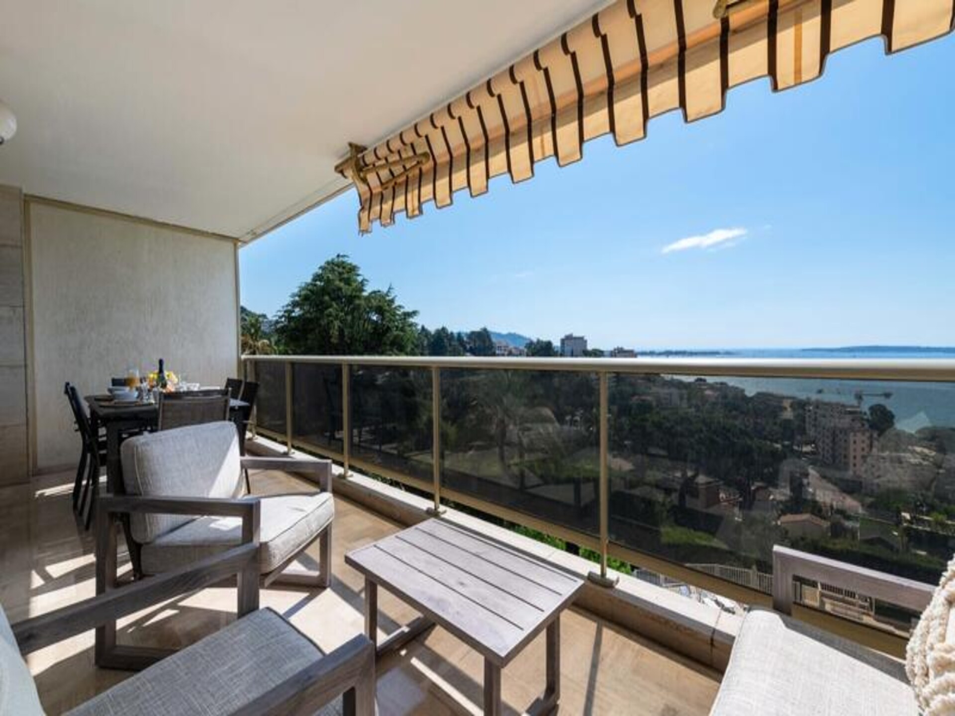 Elegant appartement in Cannes met zeezicht, zwembad en 2 slaapkamers - foto 11