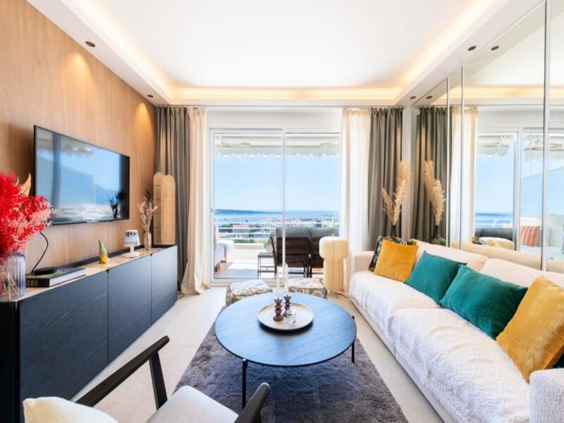 Elegant appartement in Cannes met panoramisch zeezicht en terras - foto 9