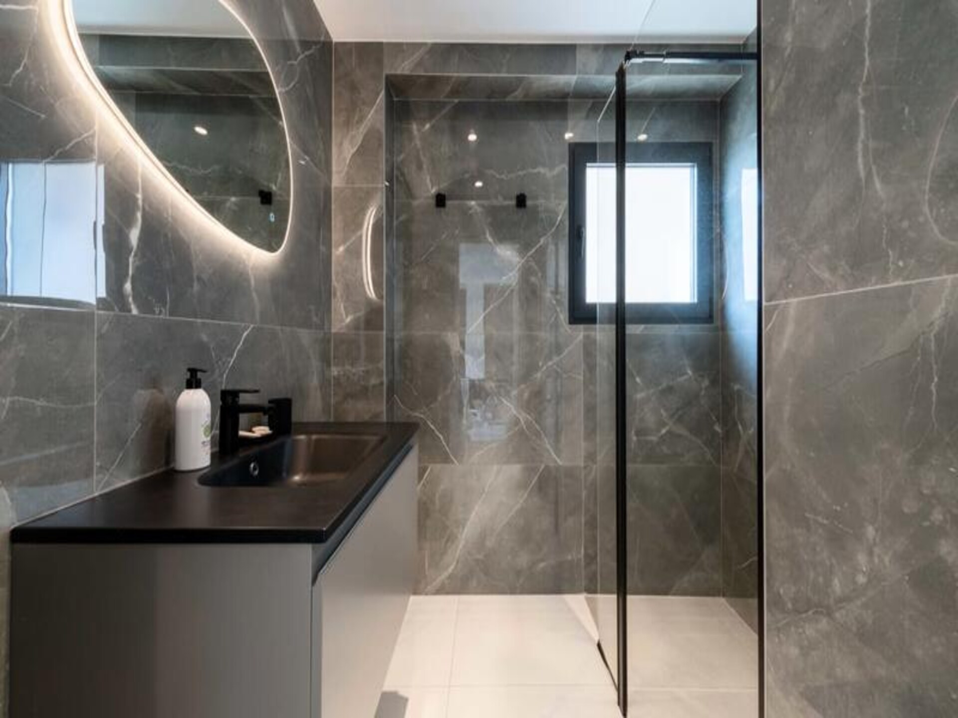 Modern appartement in hartje Cannes aan de Rue d'Antibes - foto 21