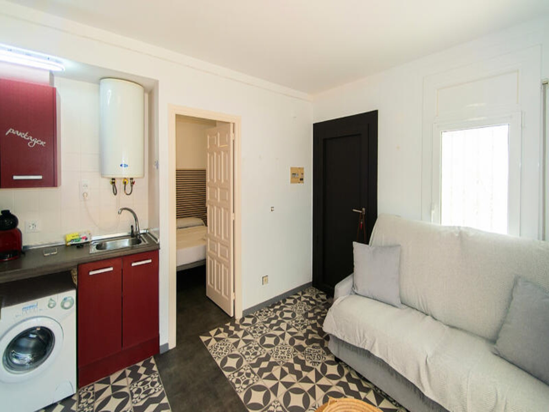 Knus appartement in Roses met zwembad, vlakbij de Middellandse Zee - foto 19