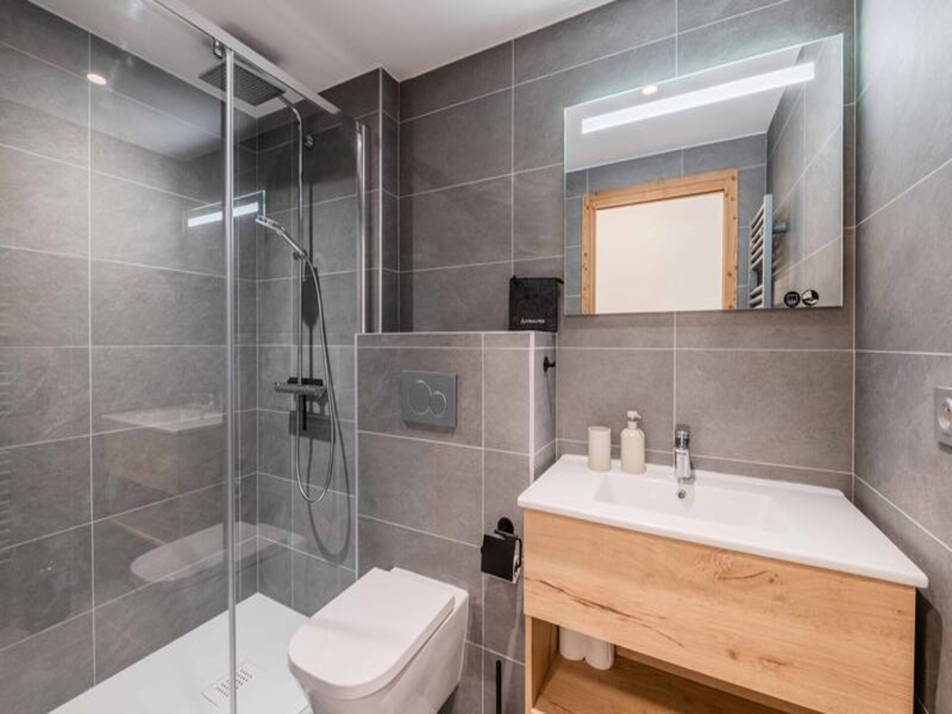 Luxe appartement in centrum Morzine, 100m van de Super-Morzine gondel - foto 10