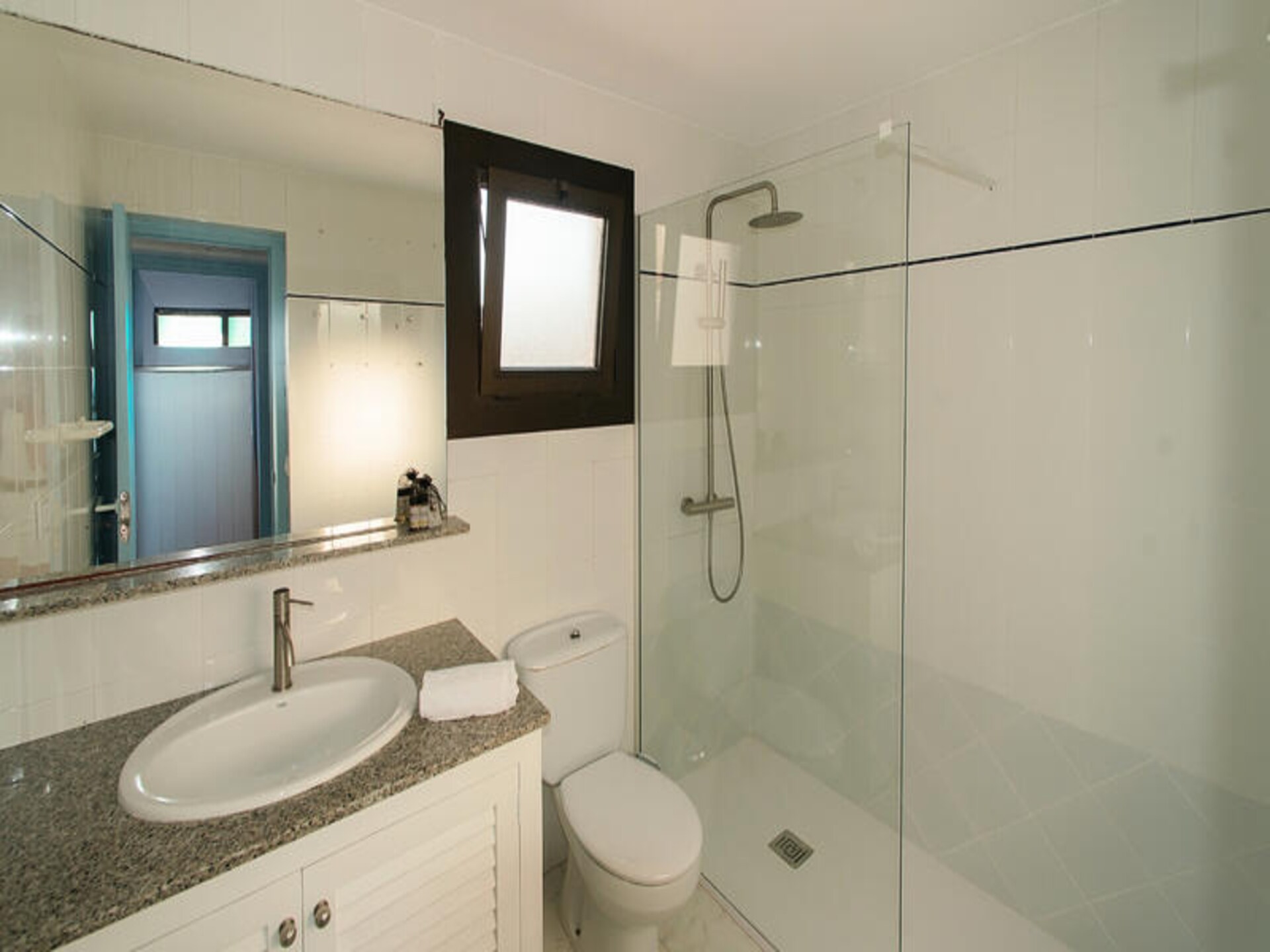 Appartement met zeezicht en terras in L'Escala, 700m van het strand - foto 15