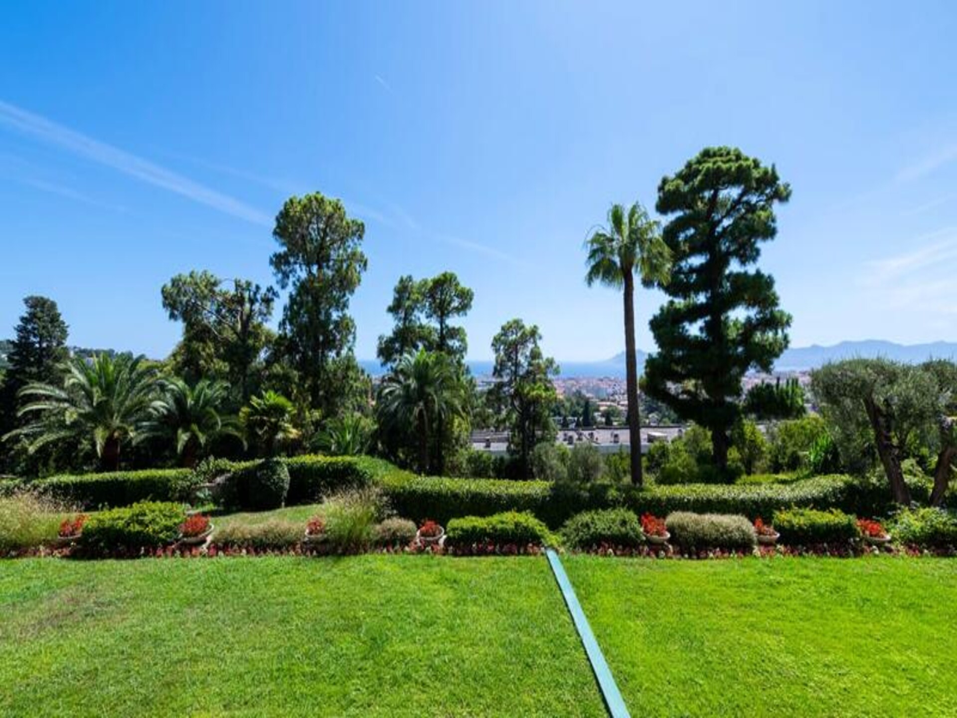 Elegant appartement met panoramisch zeezicht en zwembad in Cannes - foto 3