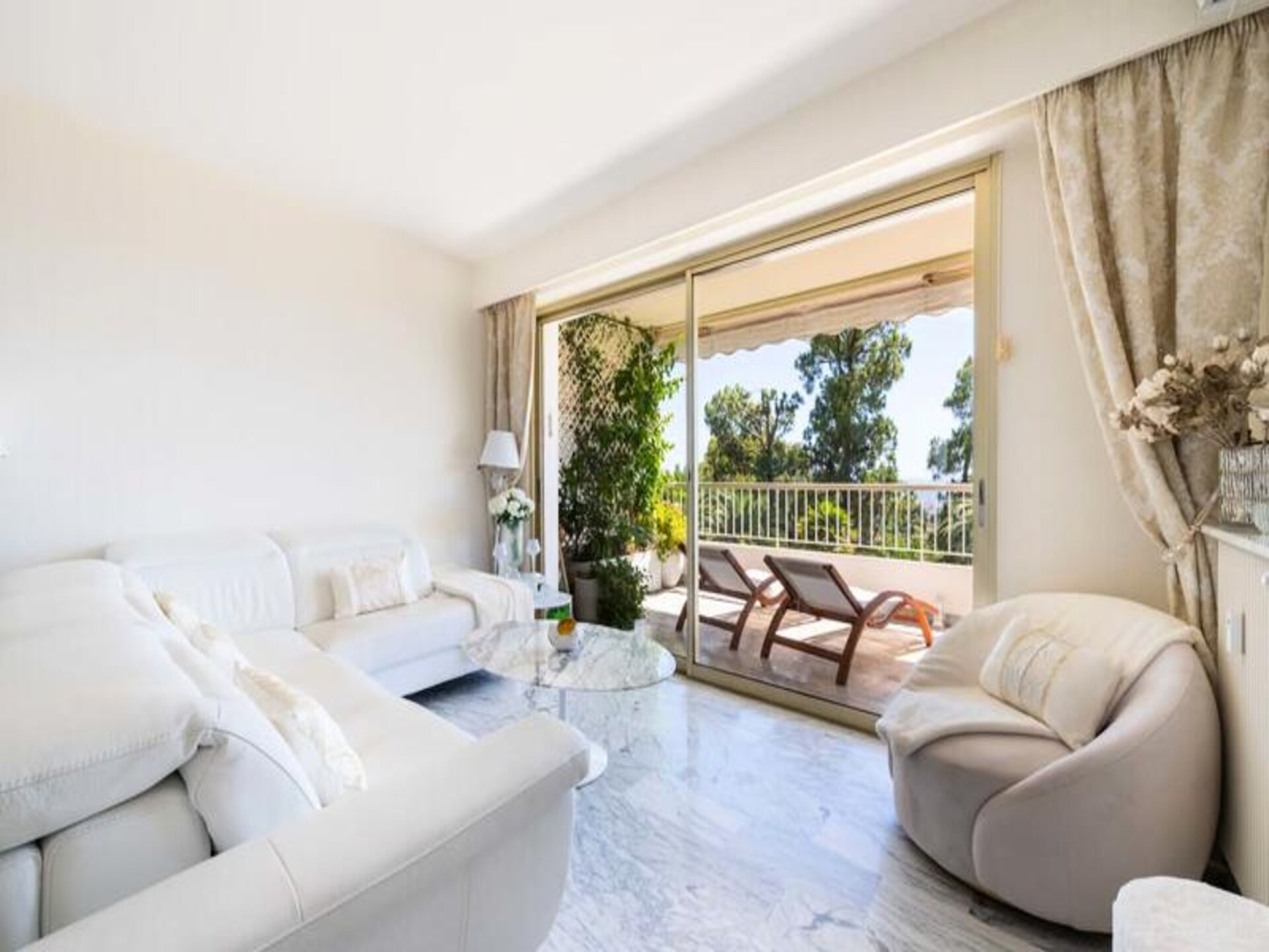 Elegant appartement met panoramisch zeezicht en zwembad in Cannes - foto 9