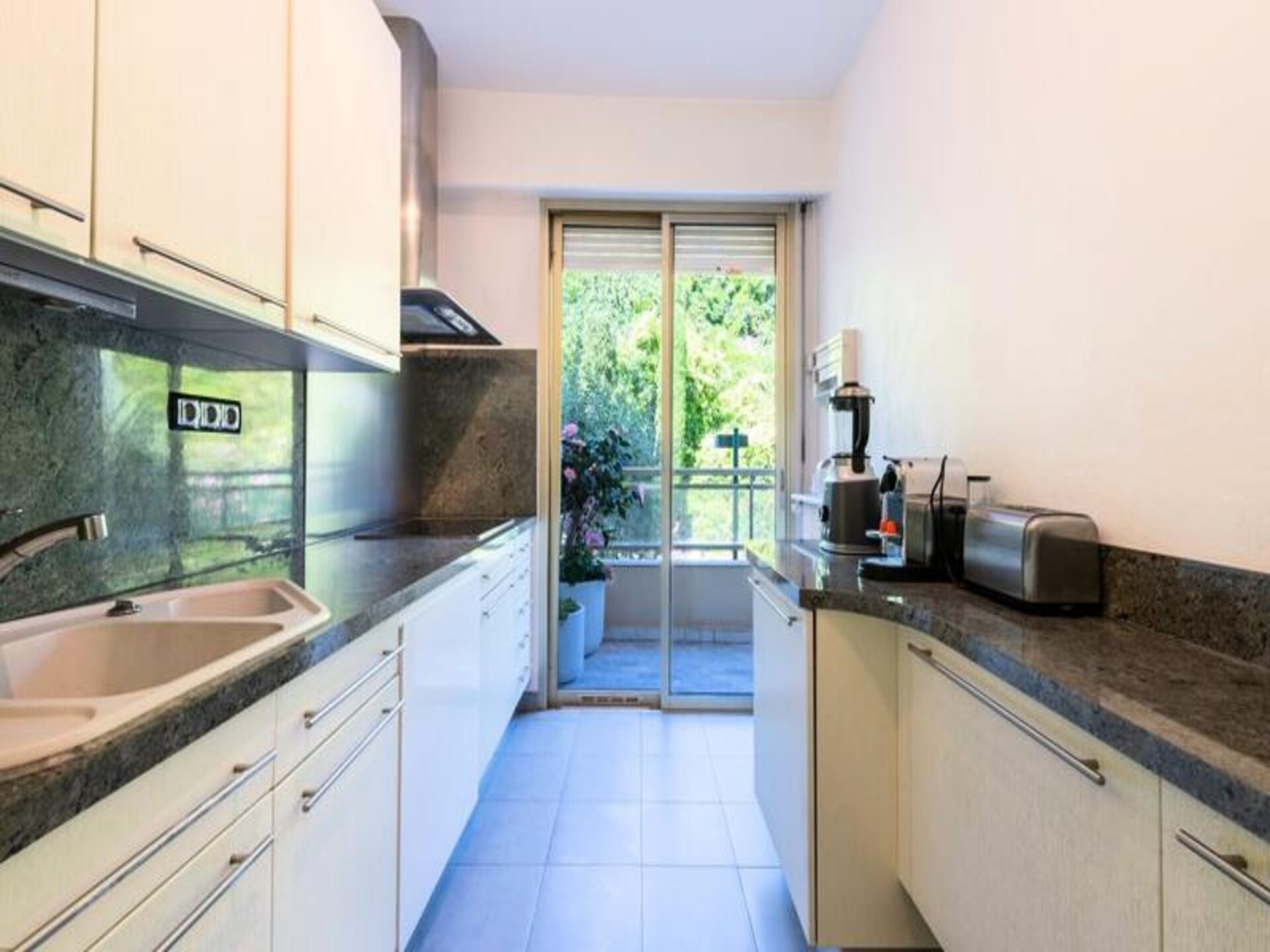 Elegant appartement met panoramisch zeezicht en zwembad in Cannes - foto 28