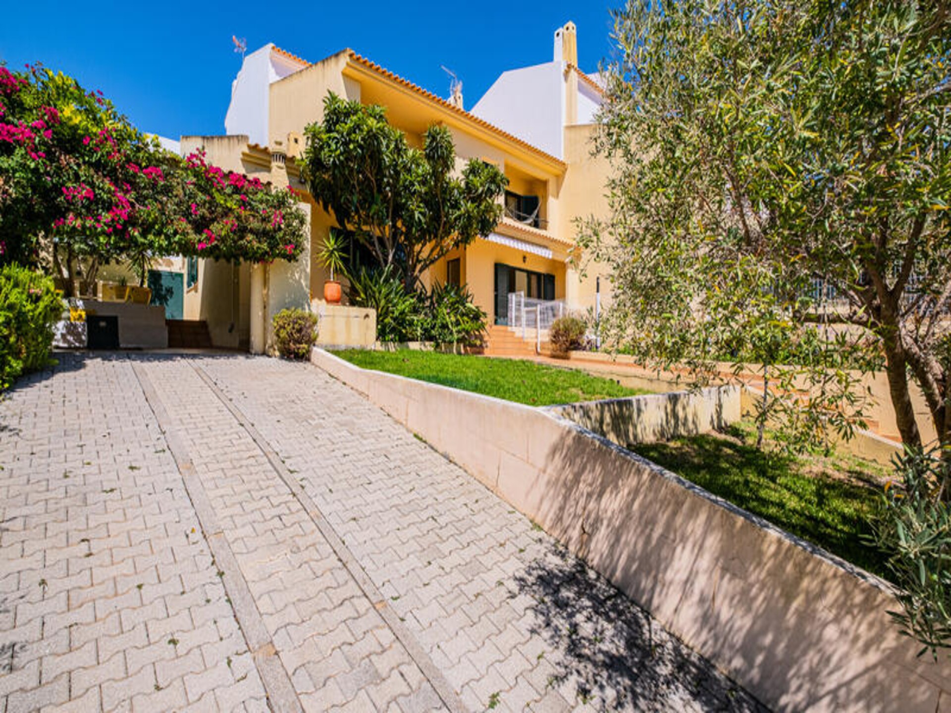 Ruim appartement met privétuin in het hart van Albufeira - foto 32