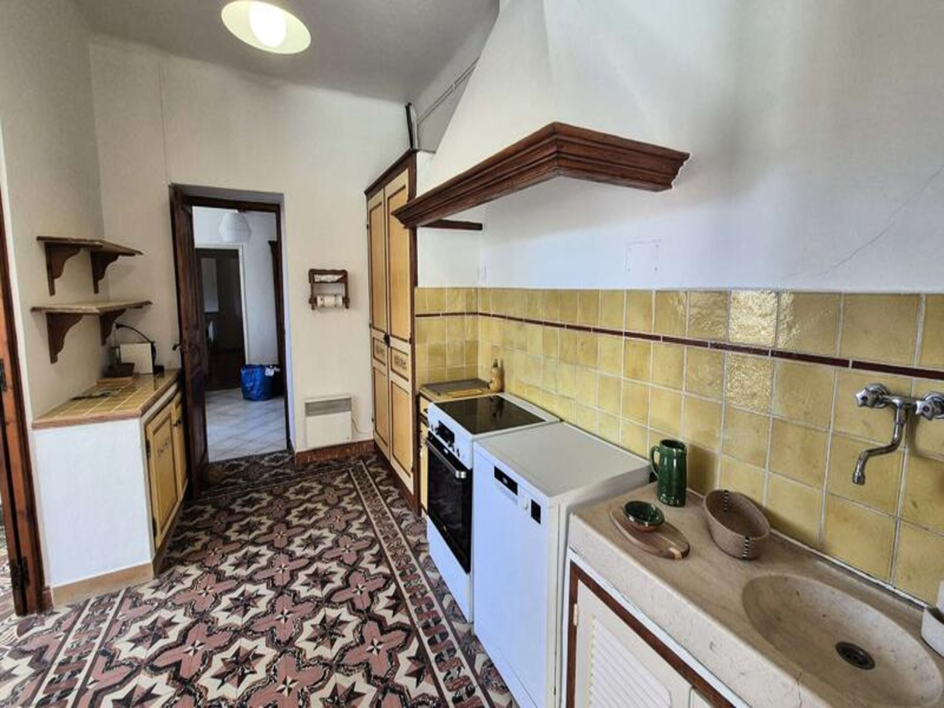 Ruim familie-appartement met privézwembad in Saint-Mandrier-sur-Mer - foto 8