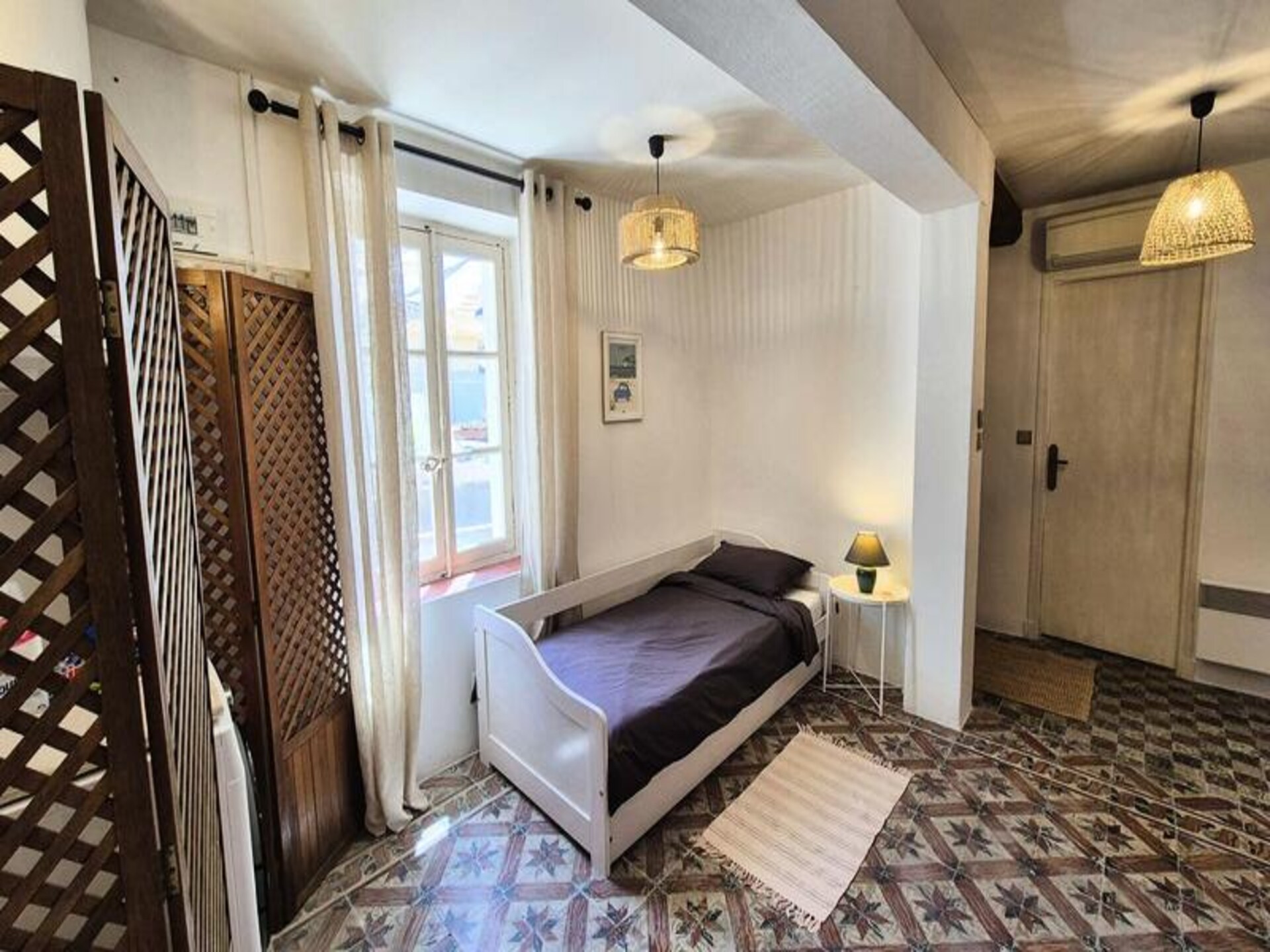 Ruim familie-appartement met privézwembad in Saint-Mandrier-sur-Mer - foto 21