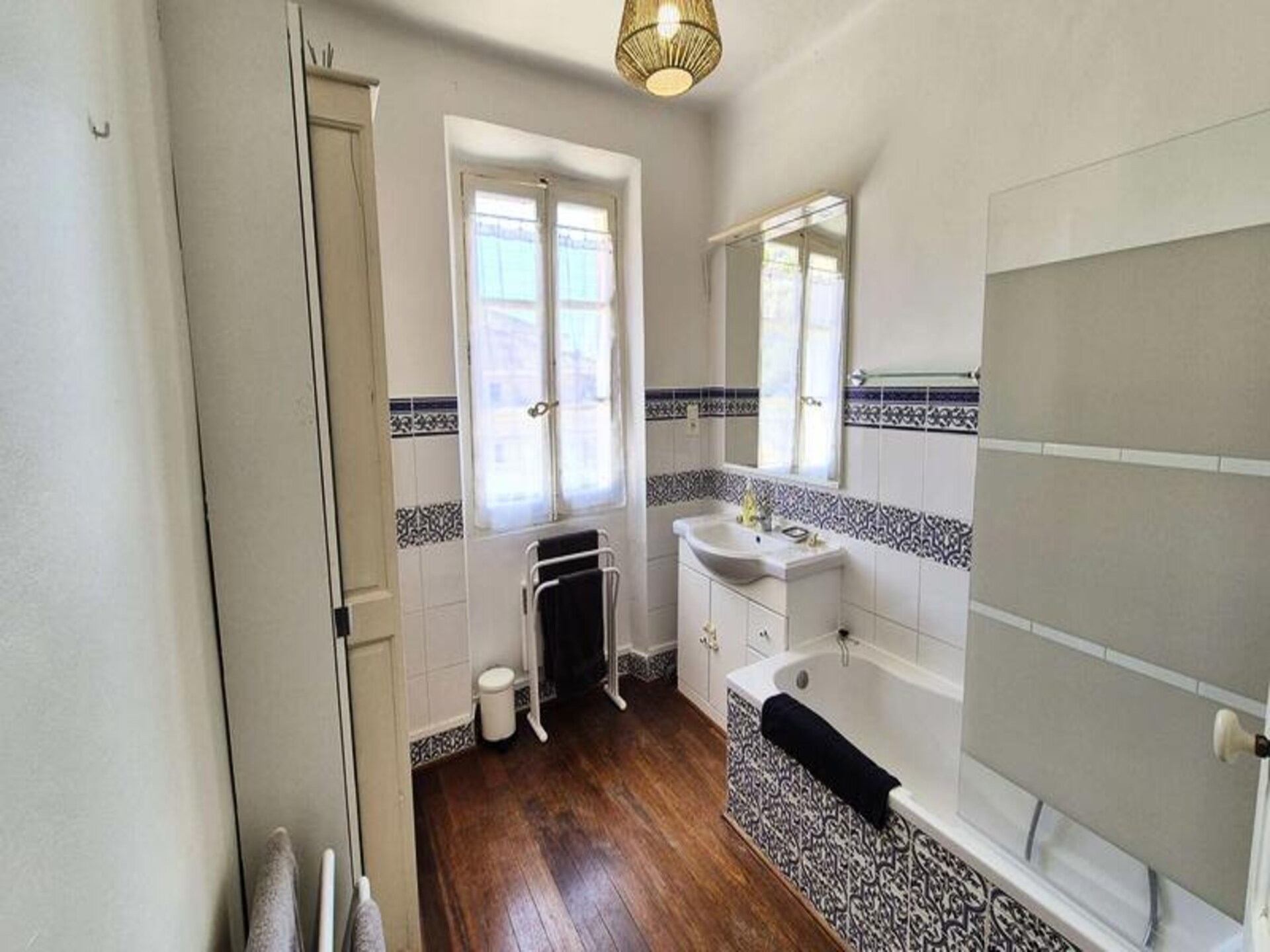 Ruim familie-appartement met privézwembad in Saint-Mandrier-sur-Mer - foto 25