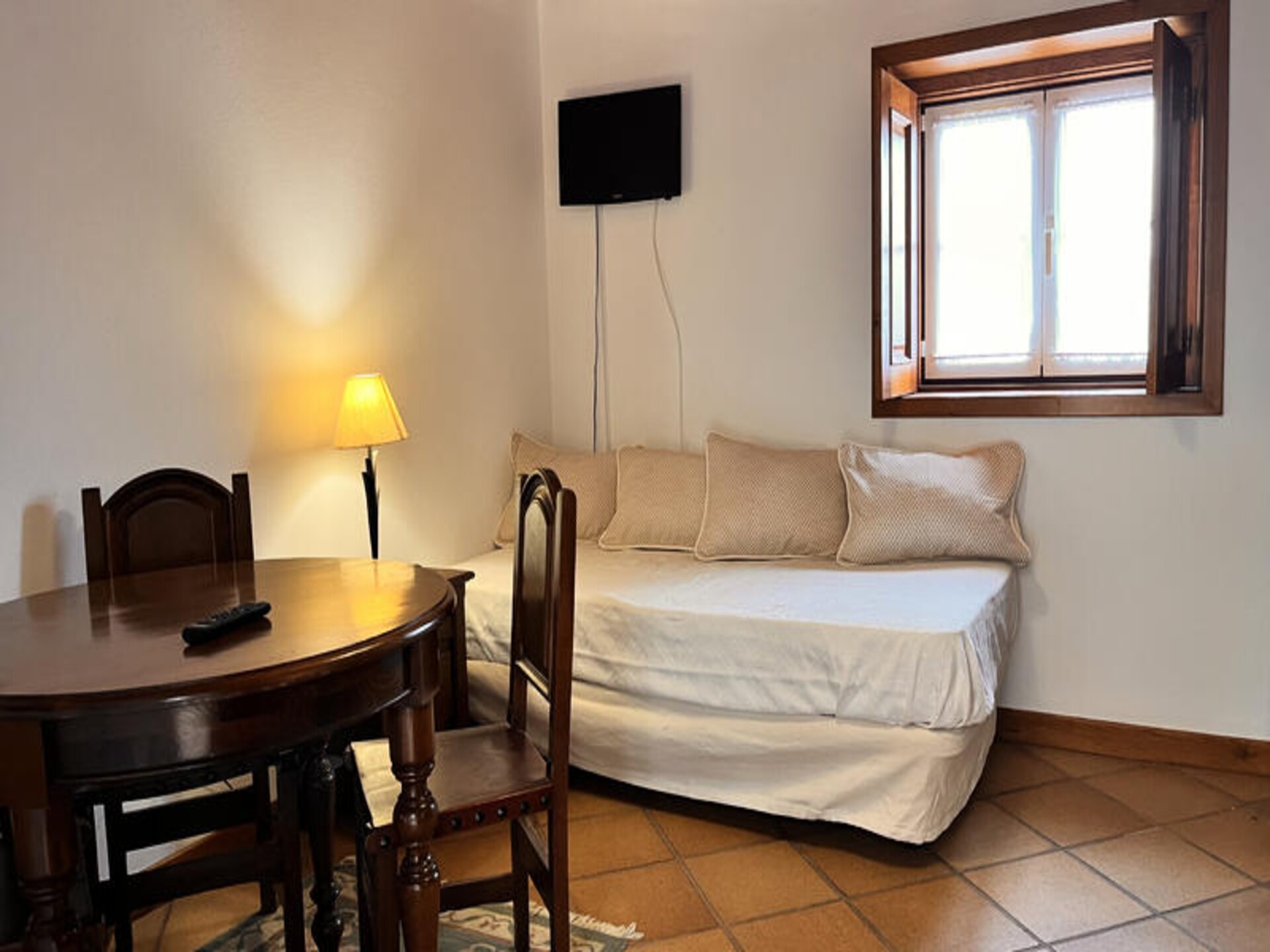 Romantisch appartement in groen hart van Noord-Portugal met tuin en zwembad - foto 5