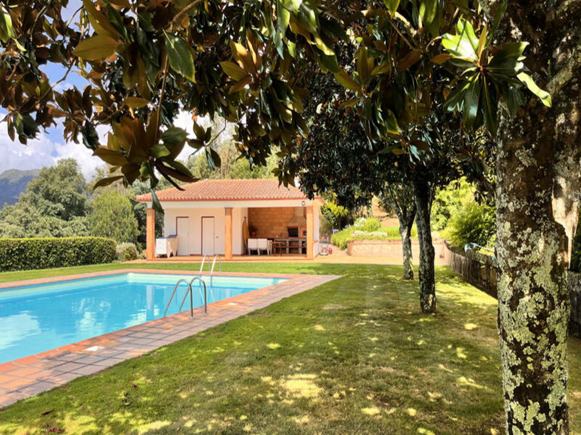Romantisch appartement in groen hart van Noord-Portugal met tuin en zwembad - foto 12