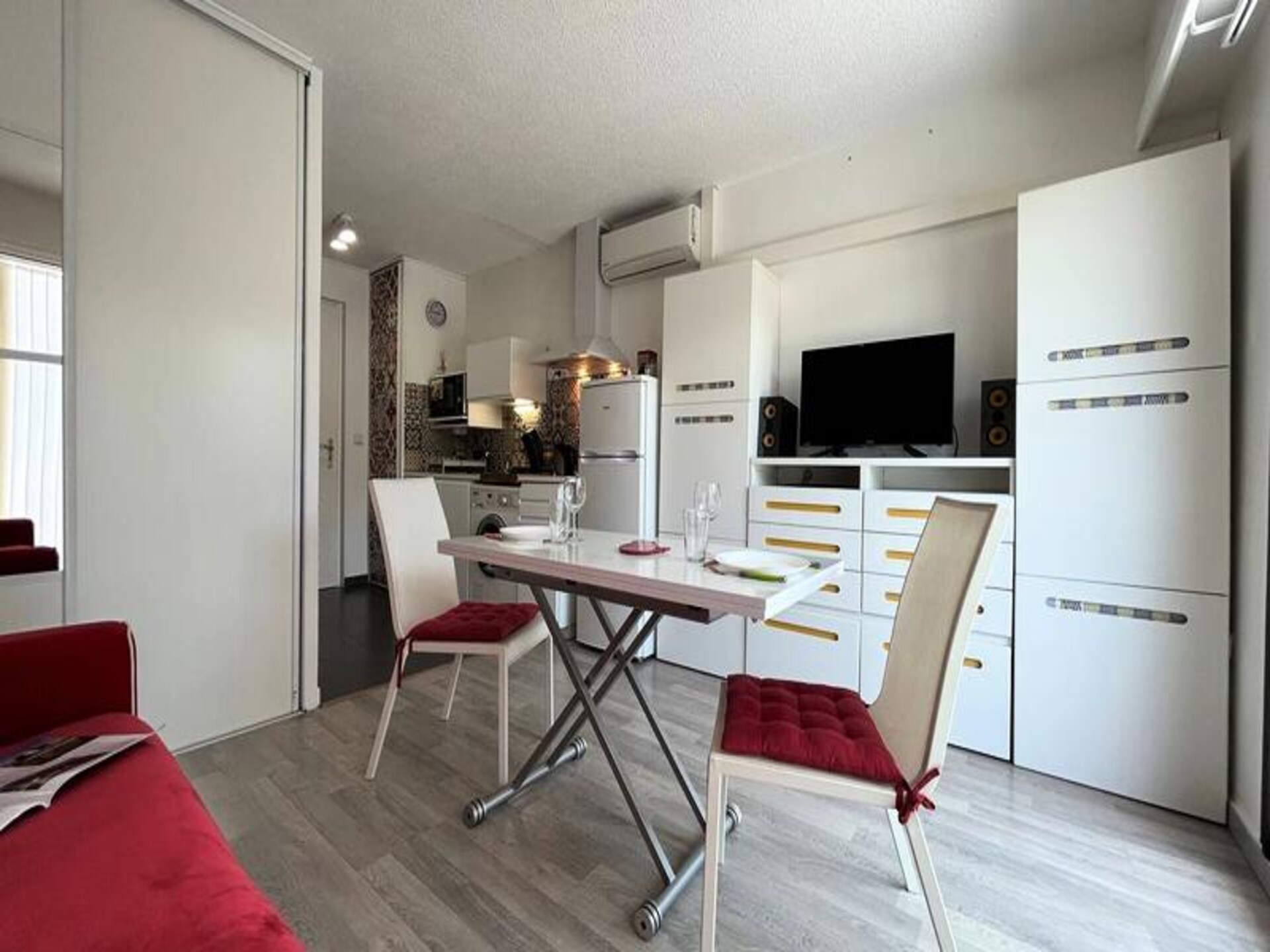 Charmant studio in Provençaals kuuroord Greoux-les-Bains met zuidterras - foto 10