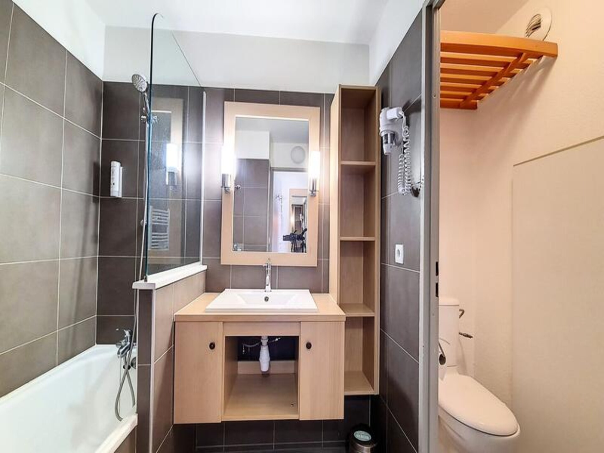 Zonnig studio-appartement op de eerste verdieping met balkon in Val d'Isère - foto 8