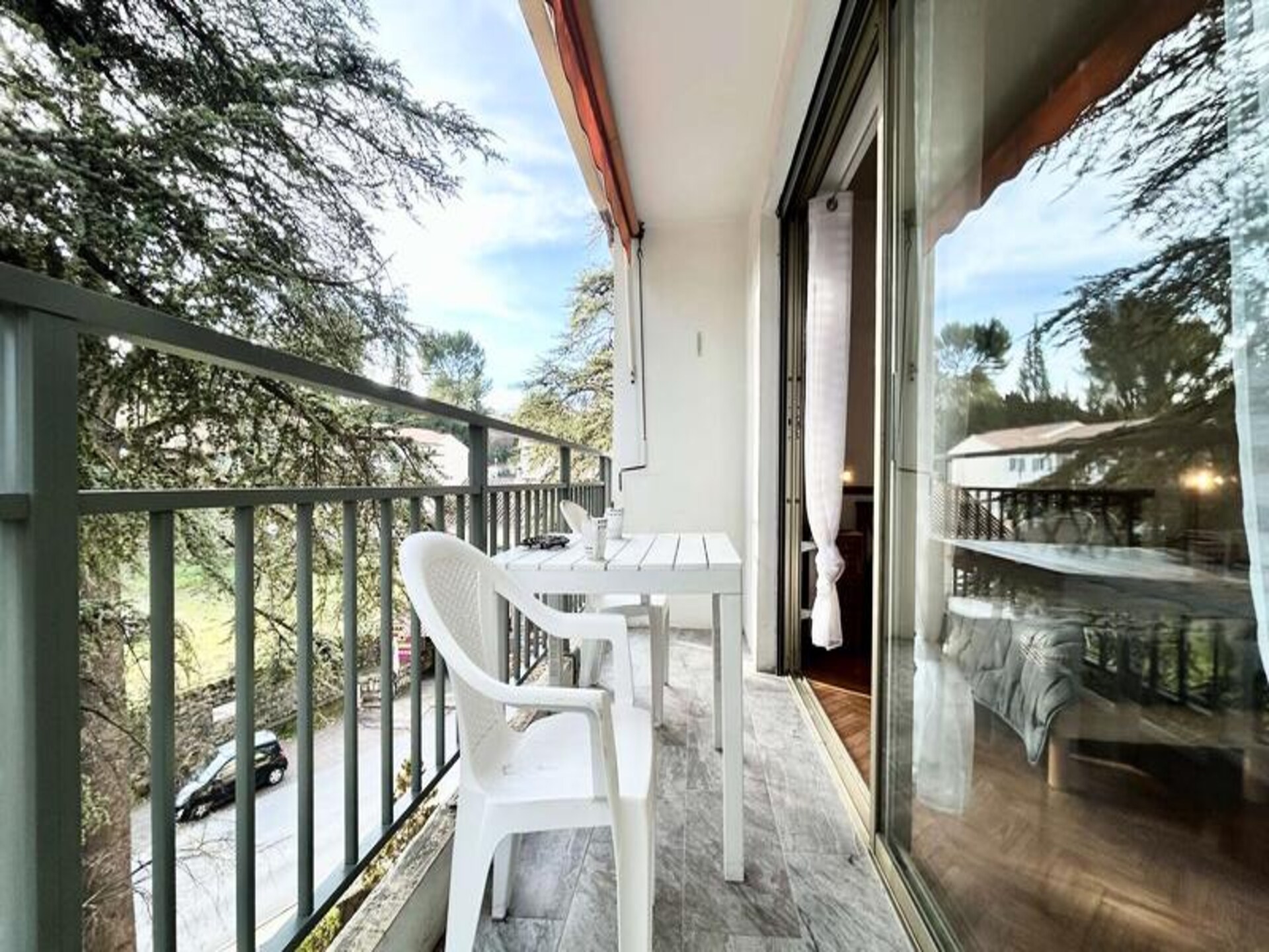 Knusse studio met balkon op zuiden, vlakbij thermen Gréoux-les-Bains - foto 5