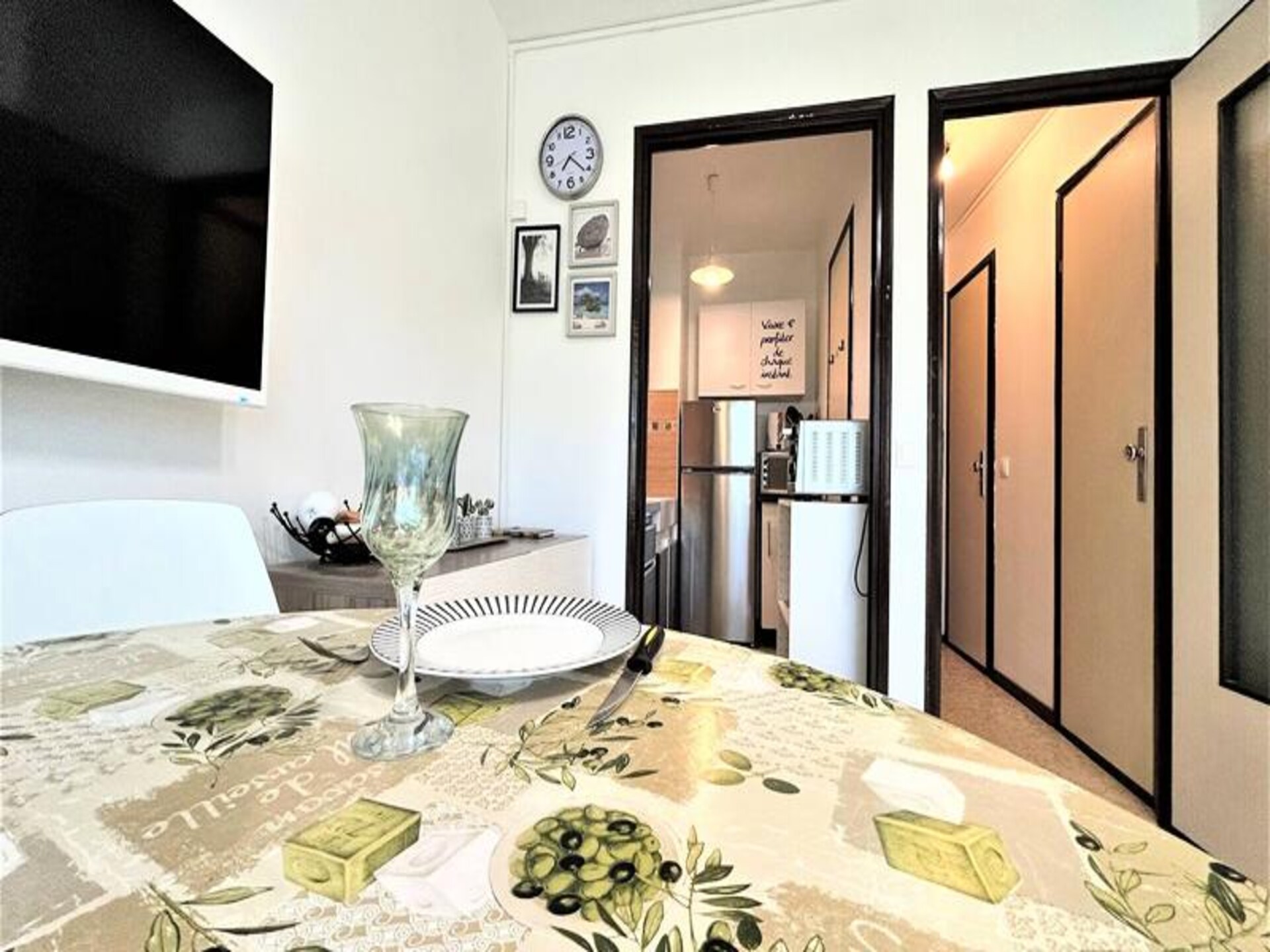 Gezellige studio in Gréoux-les-Bains, vlakbij thermen en markt - foto 14