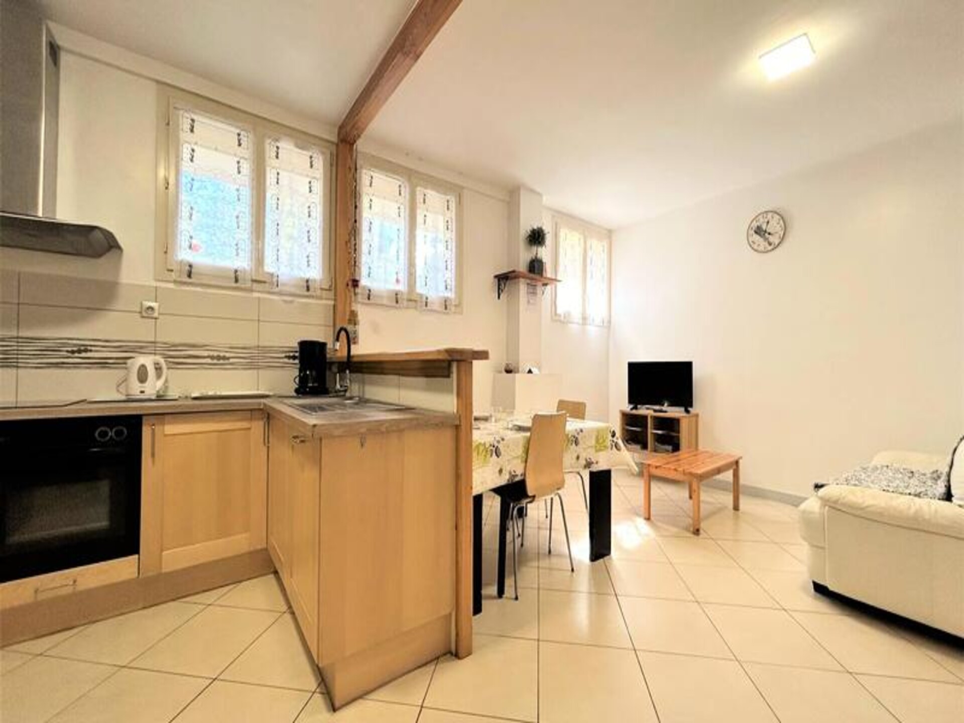 Licht appartement op de begane grond, 300m van de thermen van Gréoux-les-Bains - foto 1
