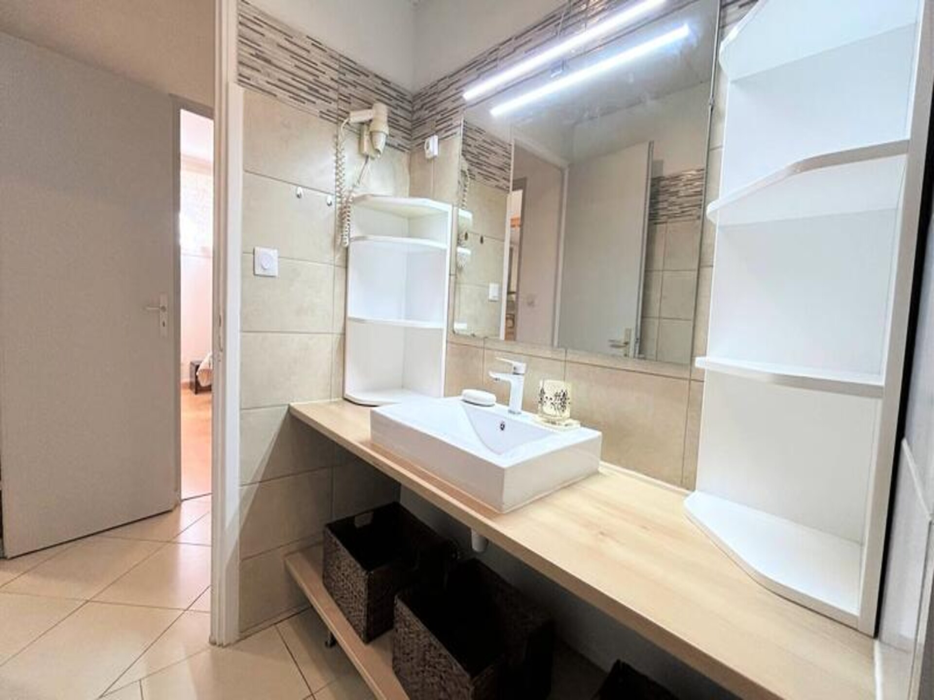 Licht appartement op de begane grond, 300m van de thermen van Gréoux-les-Bains - foto 13