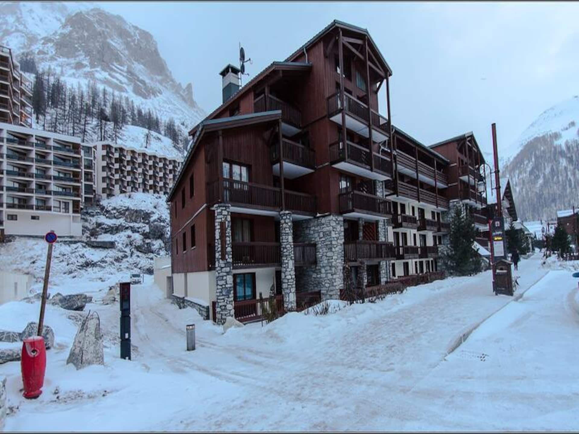 Knusse mezzaninestudio in Val d'Isère met balkon en bergzicht - foto 2