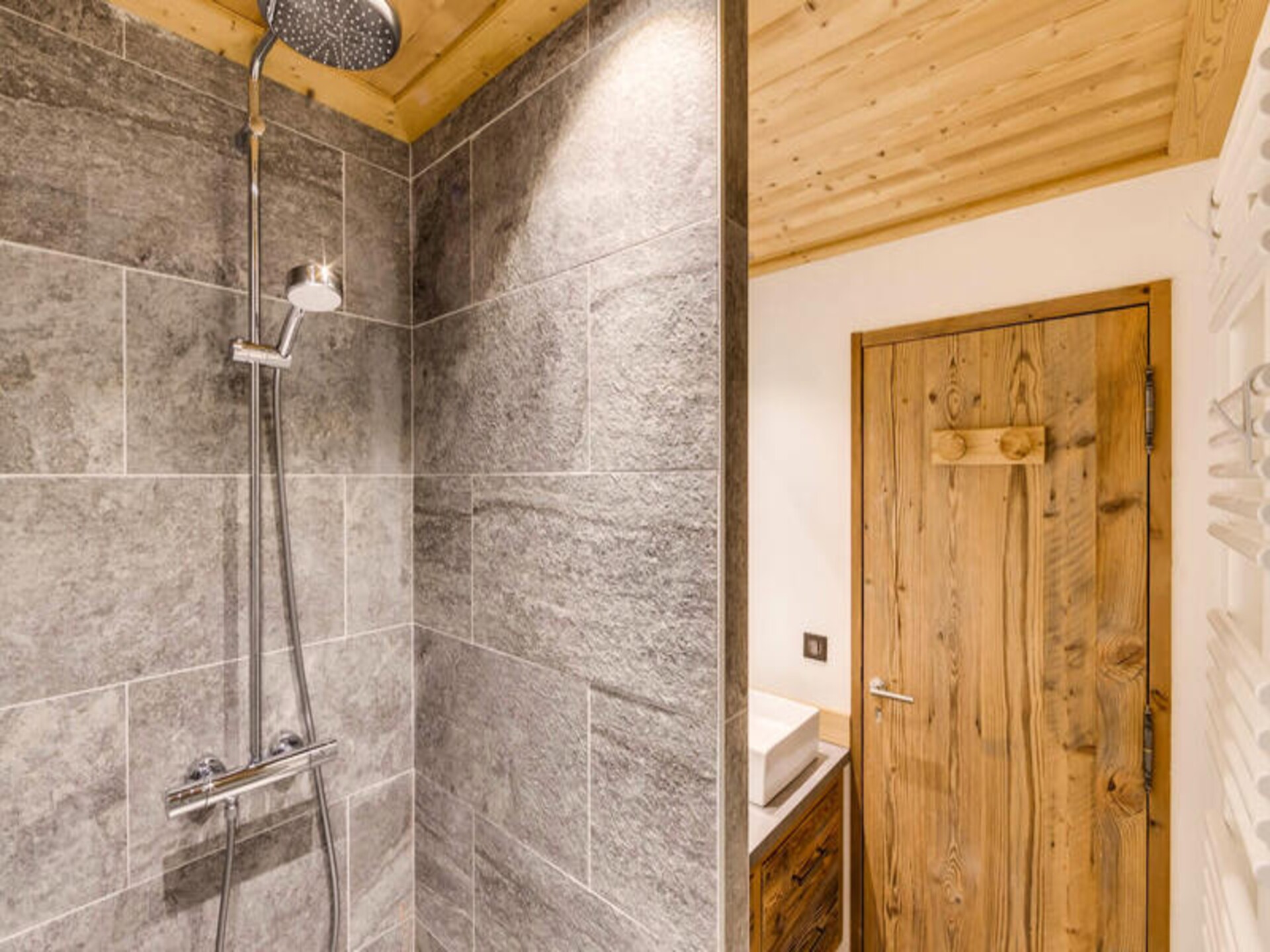 Ski-in/ski-out appartement in Résidence Grand Cocor, Val d'Isère - foto 13