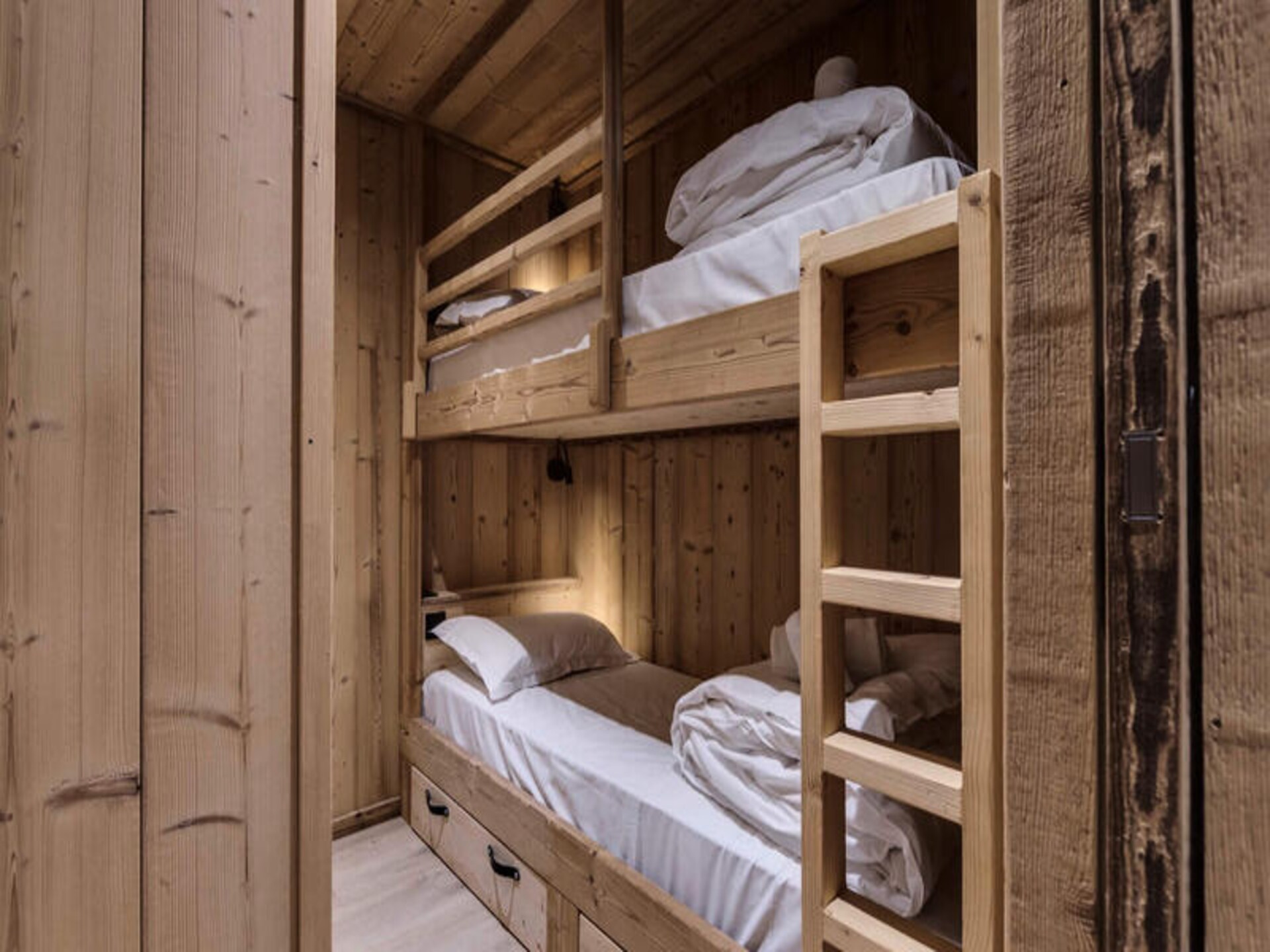 Vernieuwd appartement in Val d'Isère met balkon op het zuiden en directe piste-toegang - foto 10