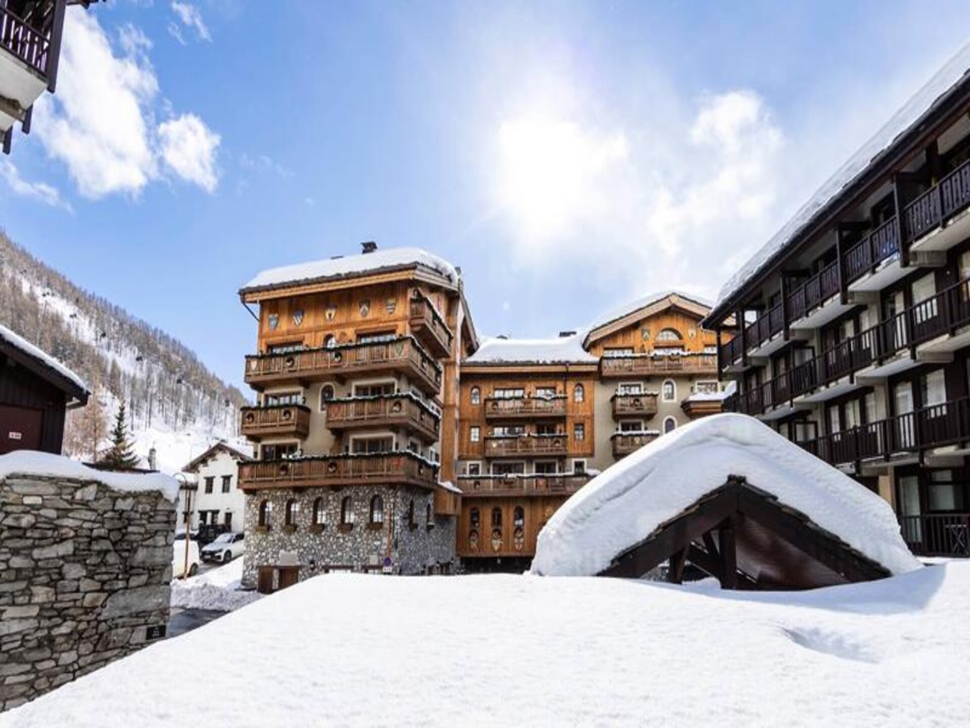 Sfeervol gerenoveerd studio-appartement op de piste in Val d'Isère - foto 12