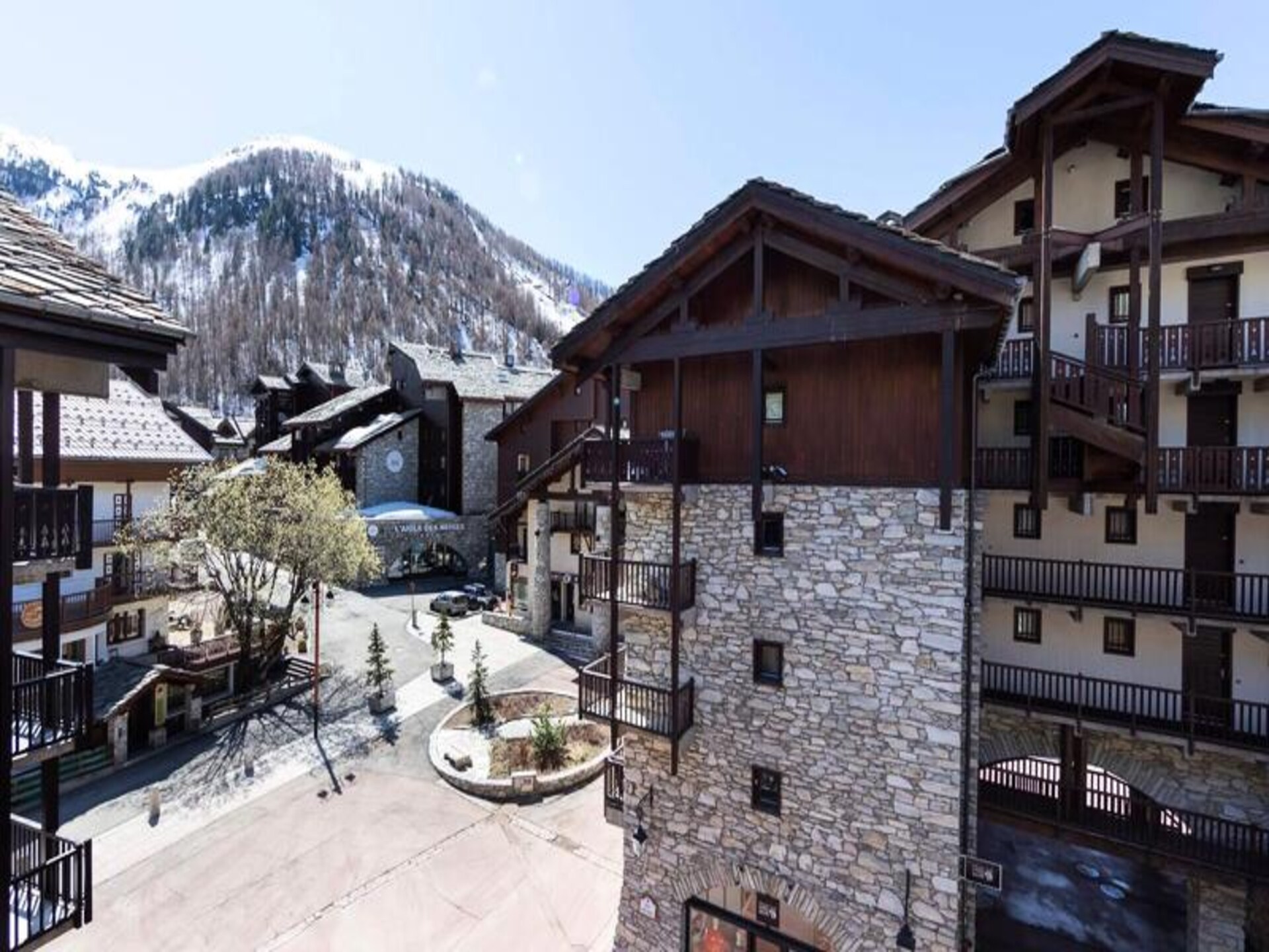 Gerenoveerd 5-persoons appartement op 50m van de piste in Val d'Isère - foto 12