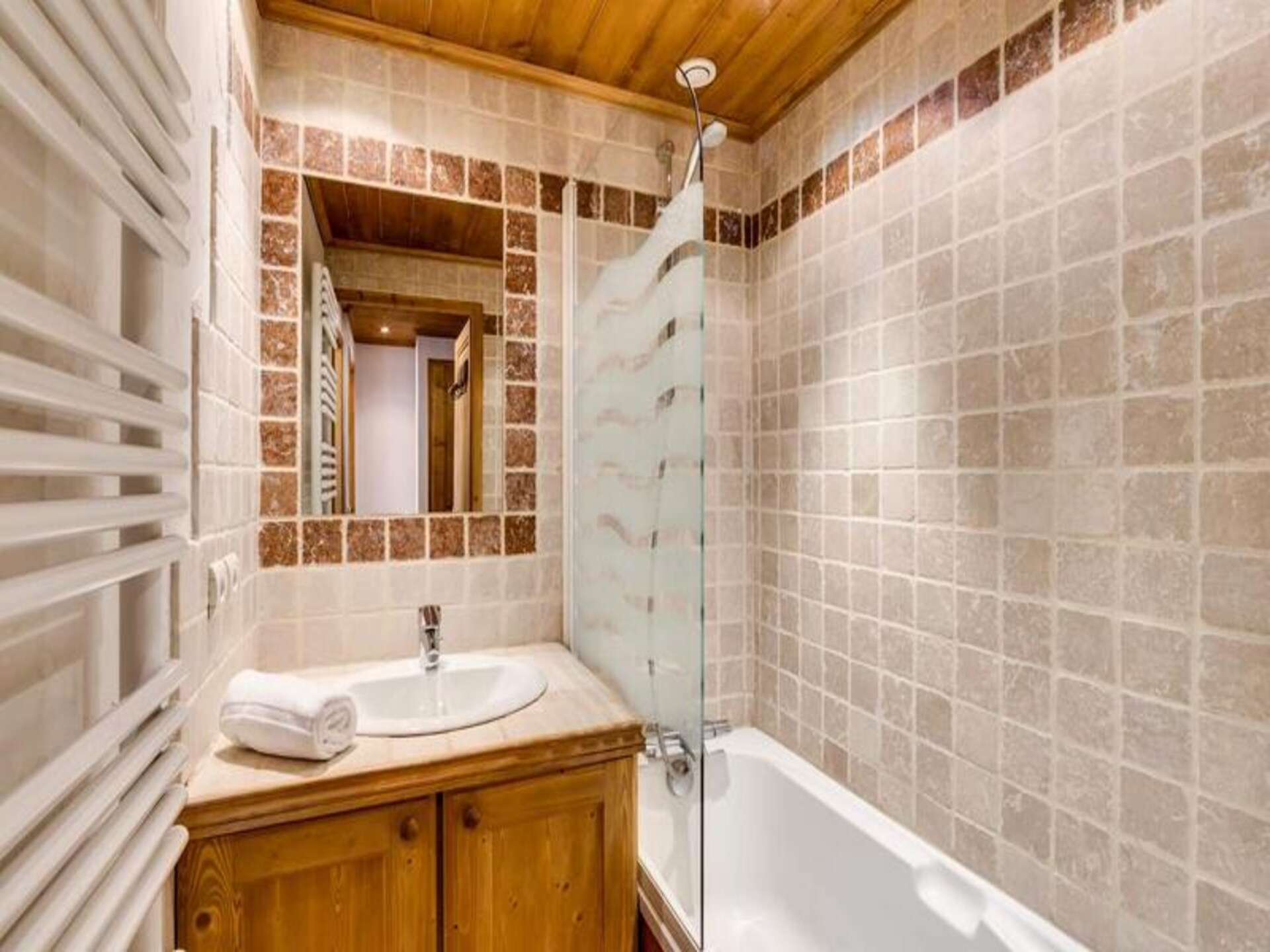 Authentiek appartement op de piste in Val d'Isère Village voor 4 personen - foto 13