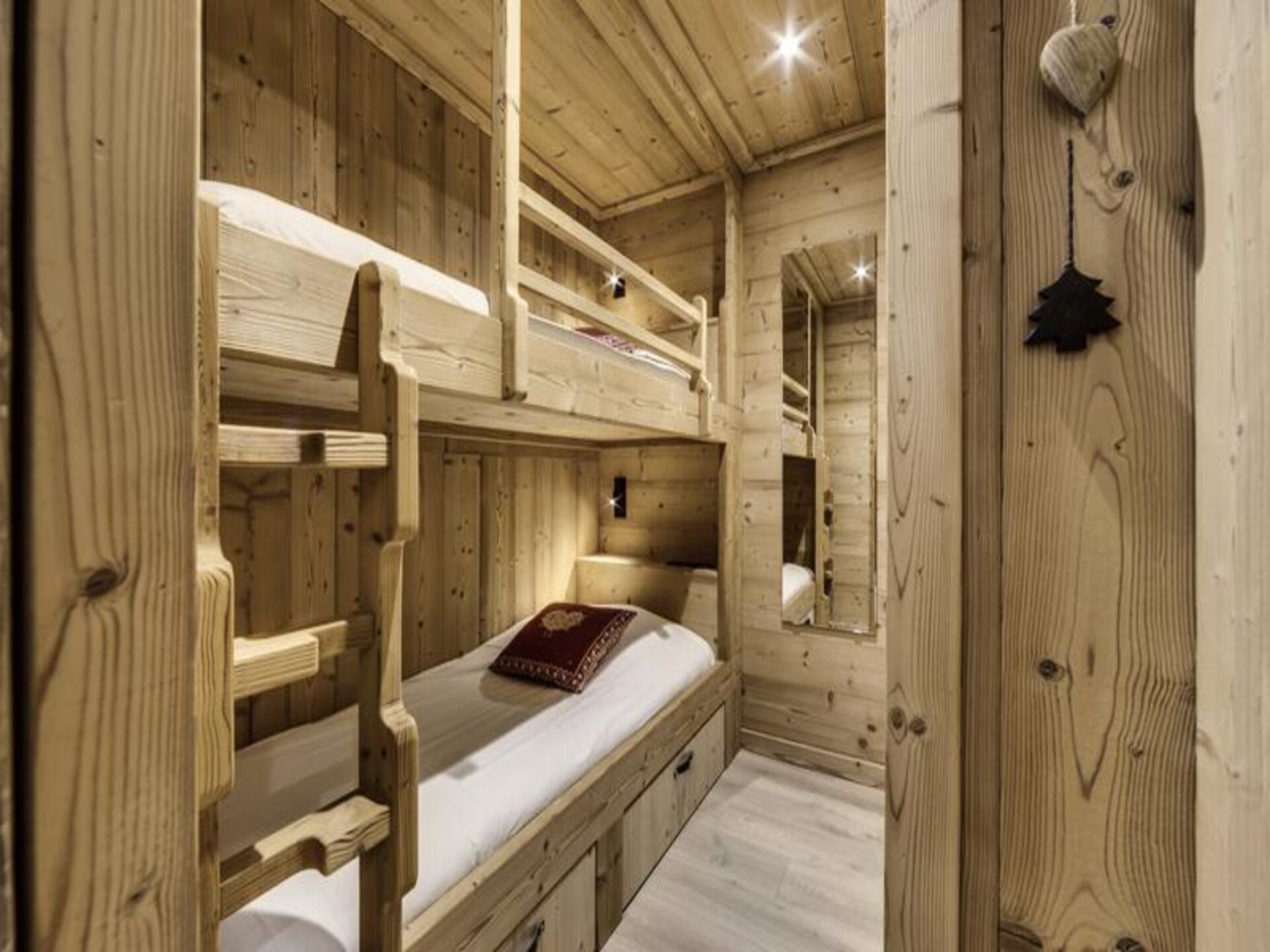 Sfeervol ski-in/ski-out appartement voor 4 personen in Val d'Isère Village - foto 12