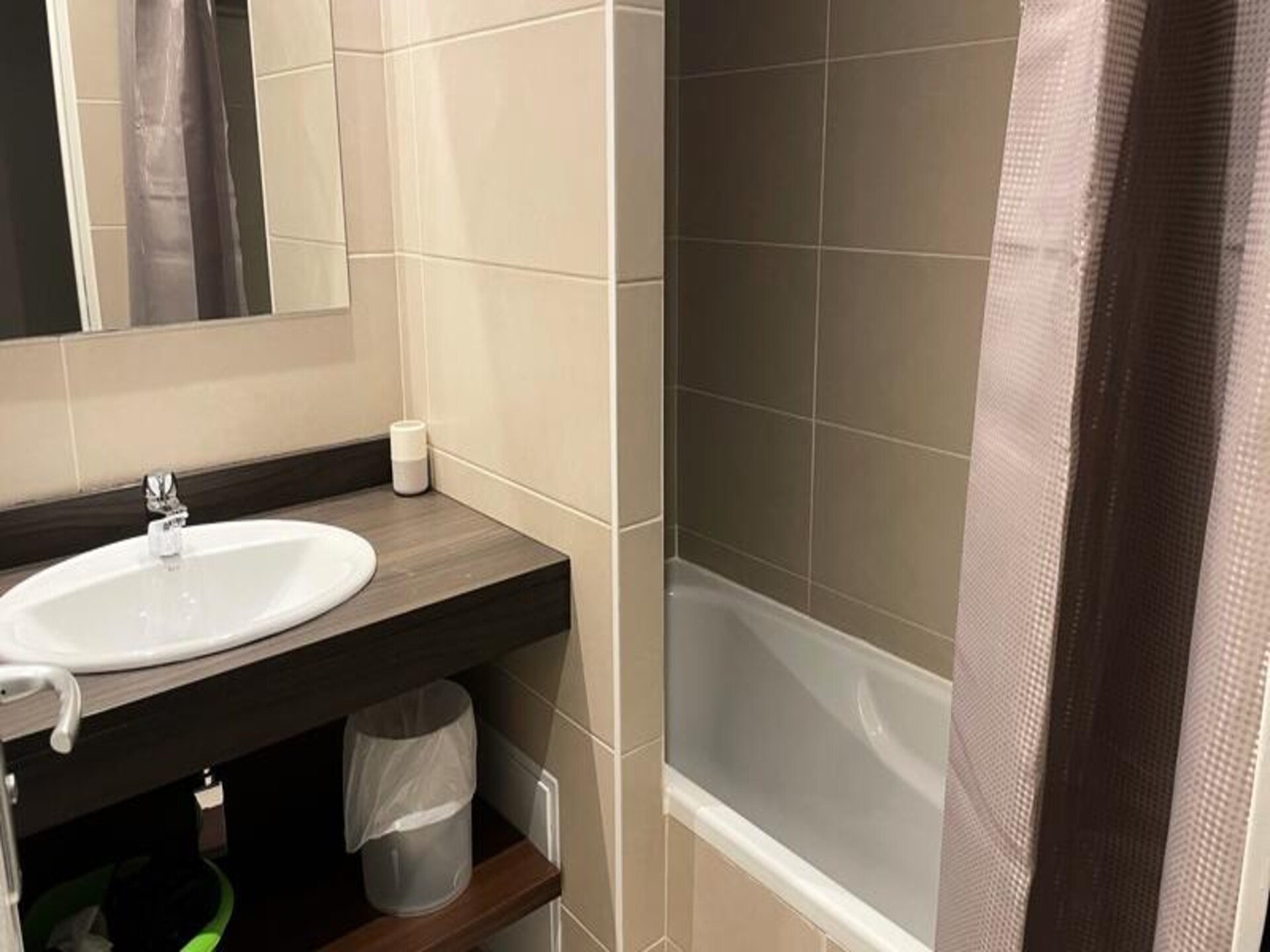 Appartement 50m² op de piste in Les Eaux-Bonnes met zwembad, 7 personen - foto 11