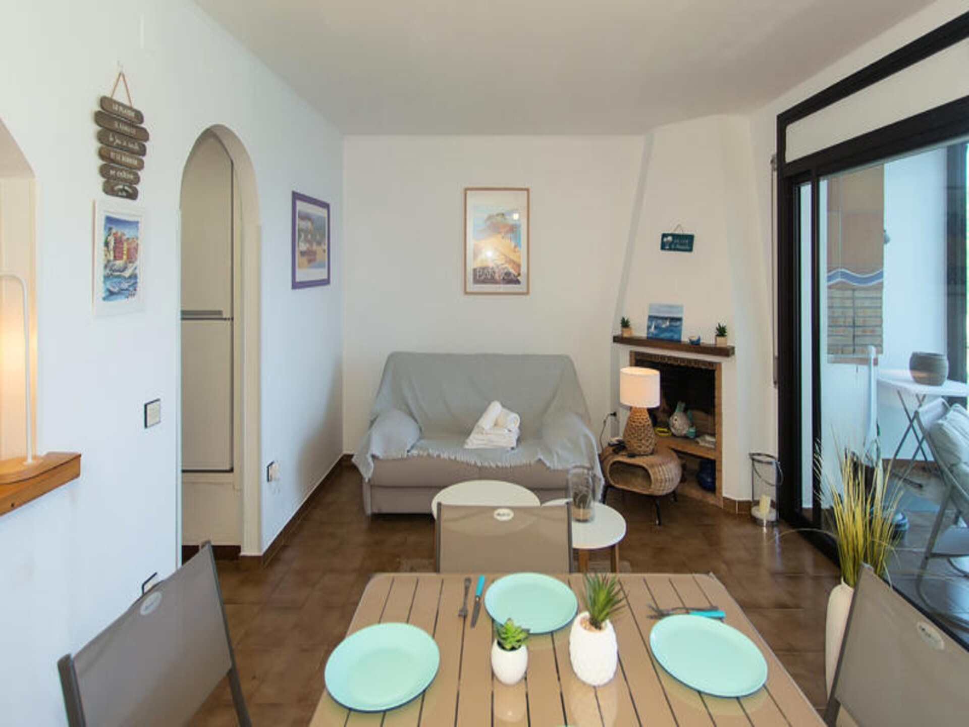 Zonovergoten appartement met zeezicht en balkon in Roses - foto 11